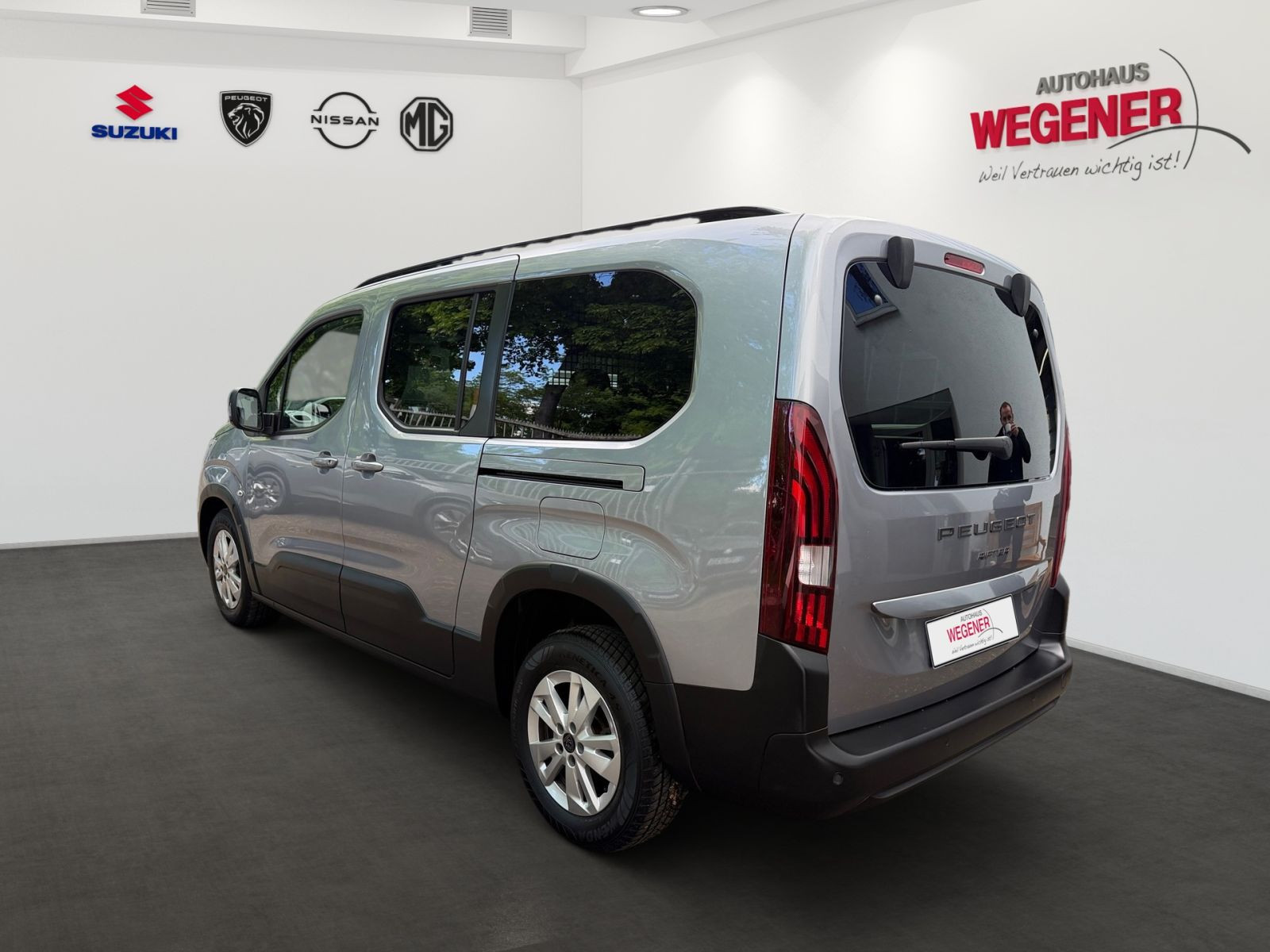 Peugeot Rifter L2 Allure BlueHDi130 EAT8 GRA*RadioCD*PDC