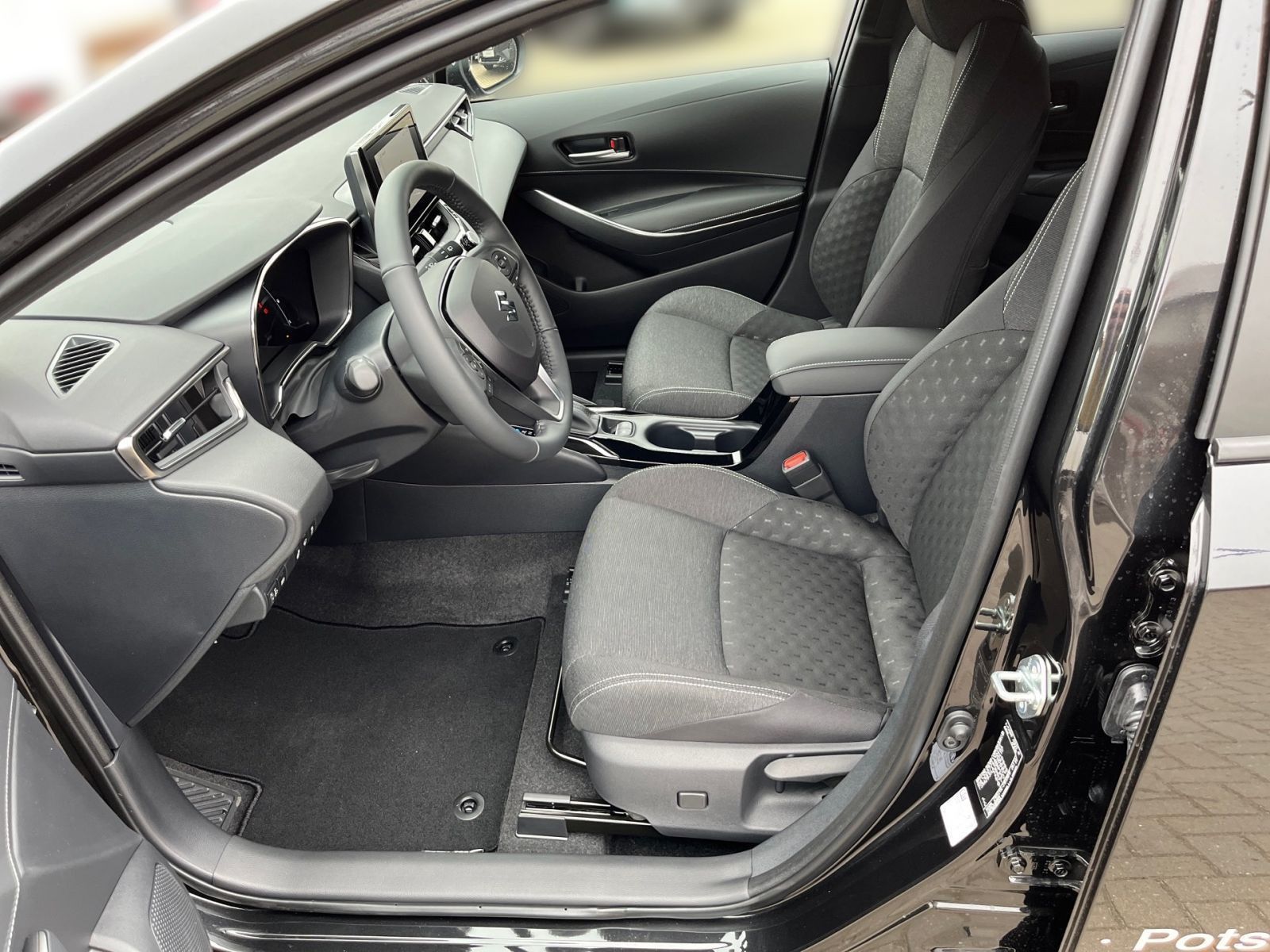 SUZUKI SWACE COMFORT+ CVT HYBRID KAM SHZ PDC CARP ANDO