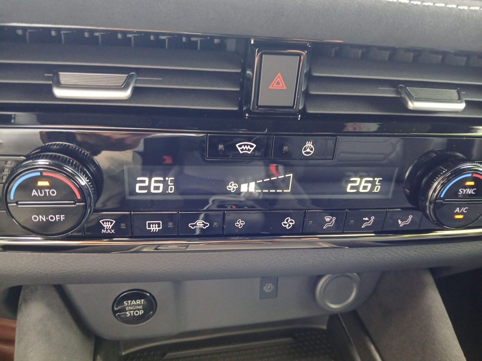 Nissan QASHQAI 1.3 DIG-T MHEV 158 PS