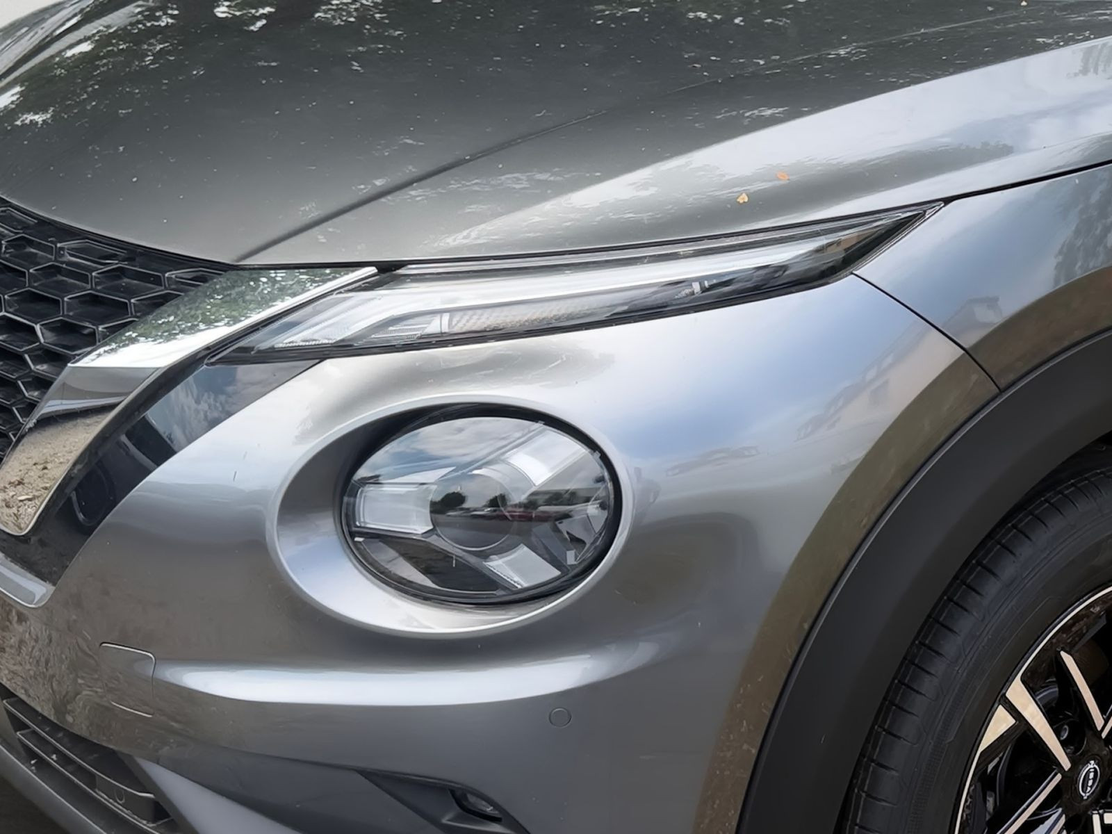 Nissan JUKE N-Connecta 1.0 MT -  LHZ SHZ PDC LED In-Car WIFI