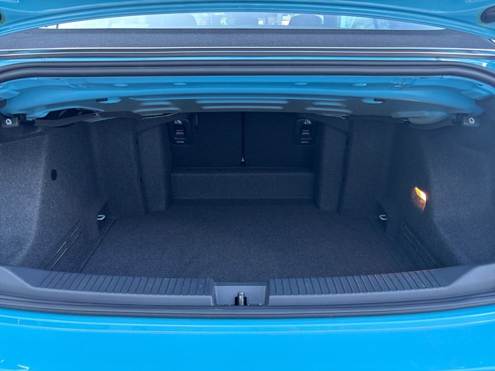 VW T-Roc Cabriolet 1.5 TSI R-LINE  Navi*IQ*Carplay