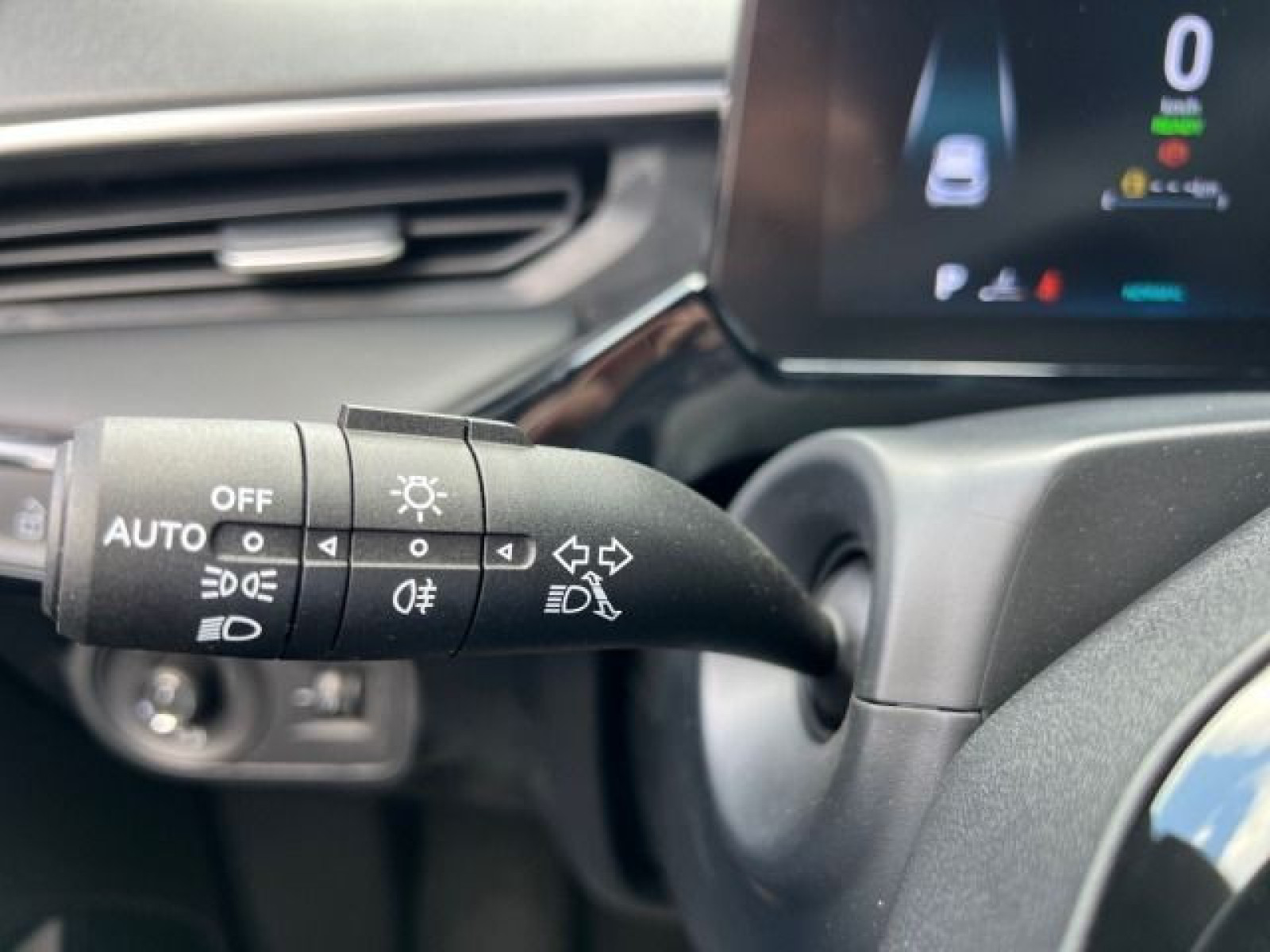 MG MG3 Hybrid+ Luxury LED|Sitz-&Lenkradhzg|360|ACC