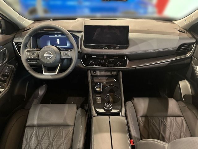 NISSAN X-TRAIL 1.5 VC-T E-POWER TEKNA+ Pano  Bose Head-