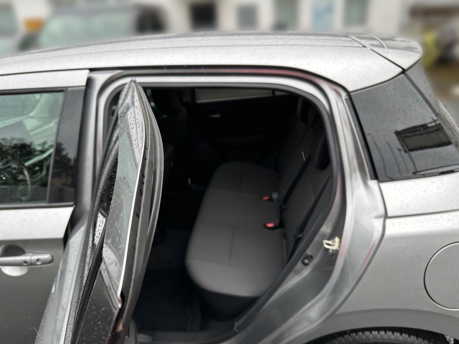 Suzuki SWIFT COMFORT+ HYBRID 1.2 MT CAM NAVI SHZ