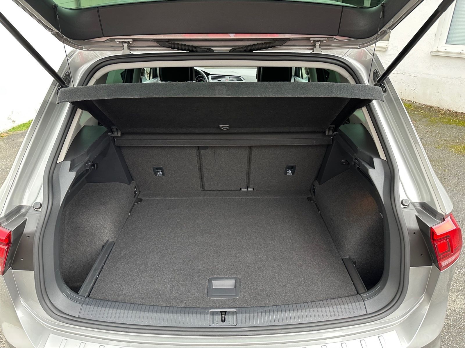 VW Tiguan 1.4 TSI DSG Comfortline 360° NAVI SHZ AHK