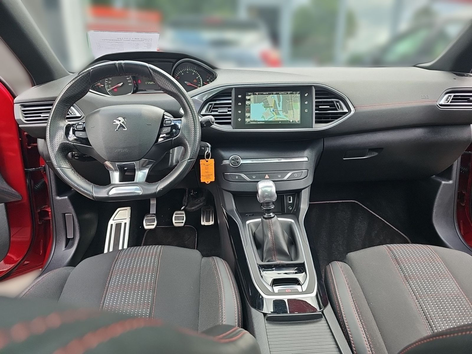 Peugeot 308 1.3 GT Line Pano*Massage*Navi*Totwinkel*PDC