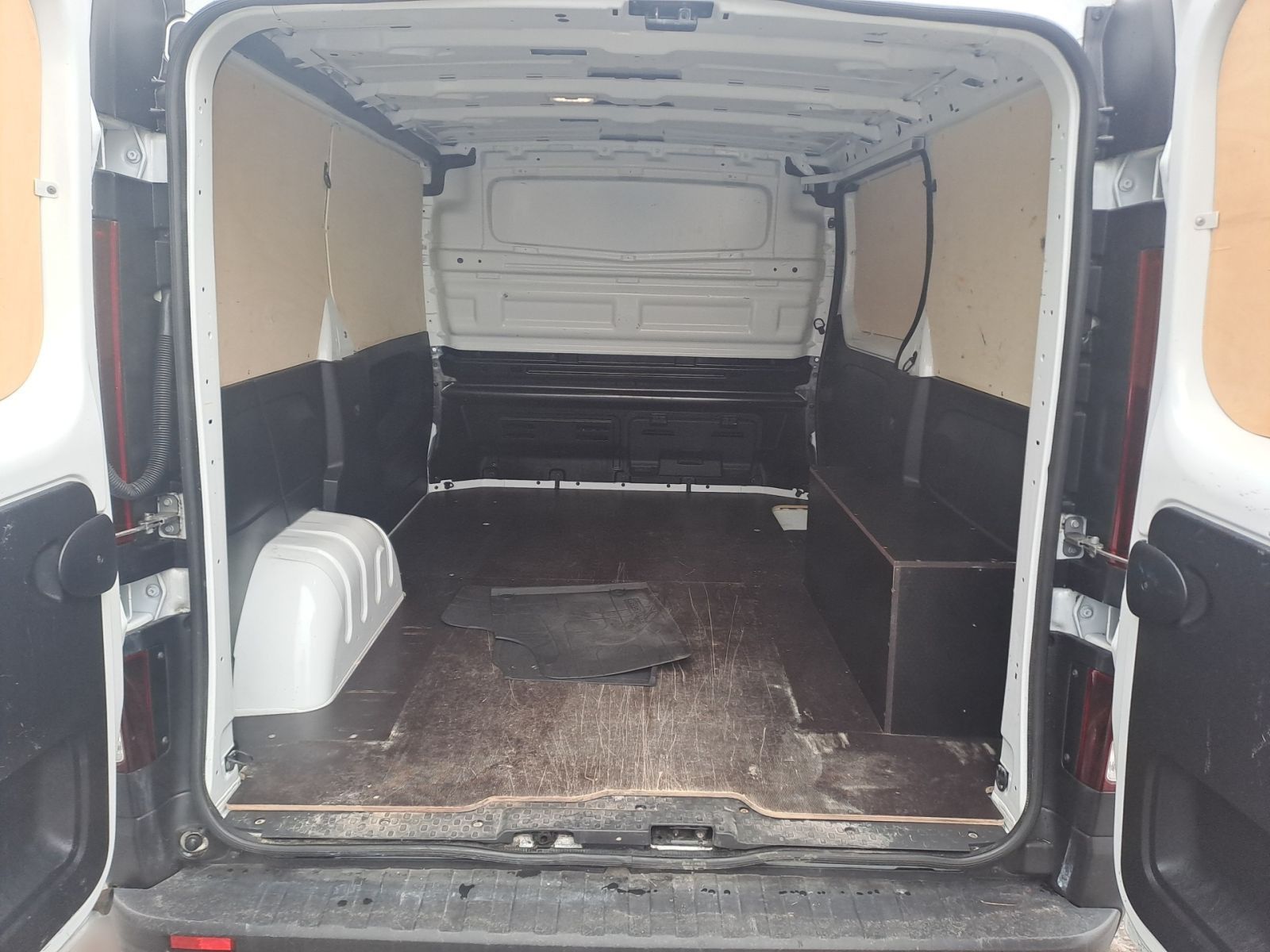 NISSAN Primastar Kasten L1H1 2,8t *LED*CarPlay*PDC*Totw