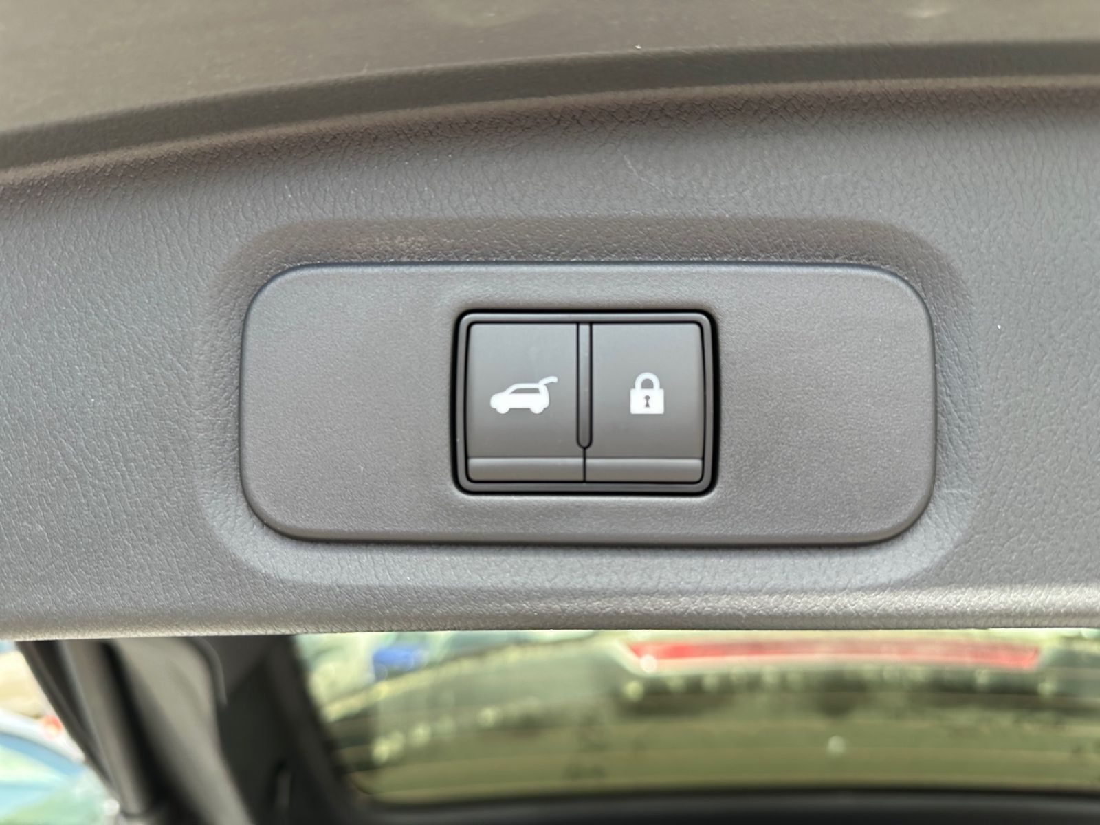 NISSAN Qashqai -Design 1.3 DIG-T MHEV 1Winter Navi 360°