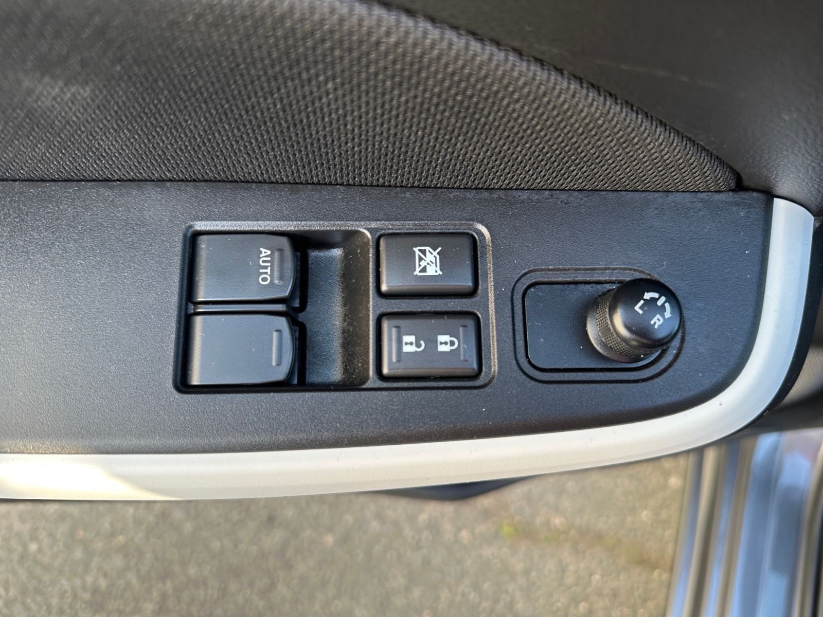 SUZUKI Swift Comfort 1.2 AT HYBRID - CAM SHZ APP`S