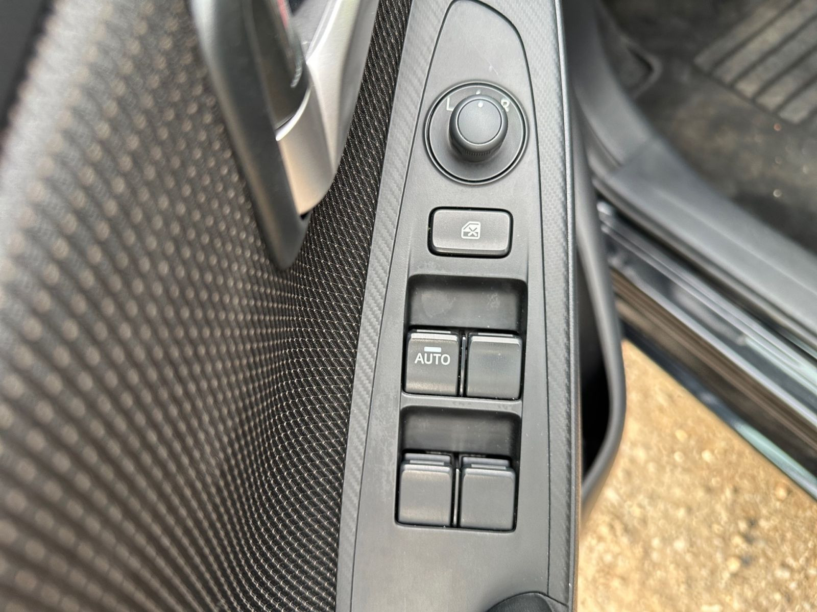 Mazda 2 SKYACTIV-G 1.5 AT LED*Navi*SHZ*PDC