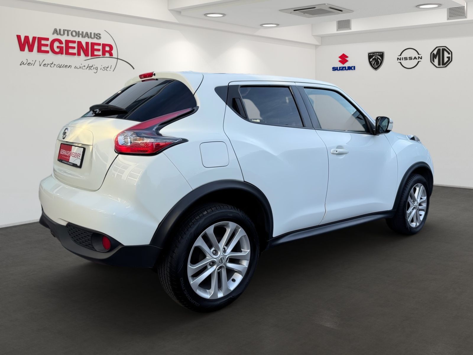 NISSAN JUKE N-CONNECTA  1.2 MT  KAMERA  NAVI ALLWETTER
