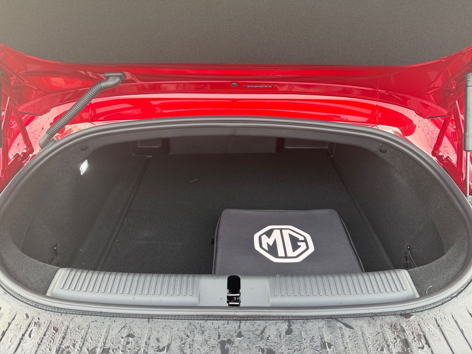 MG Cyberster Roadster BOSE*19 Zoll*Kamera