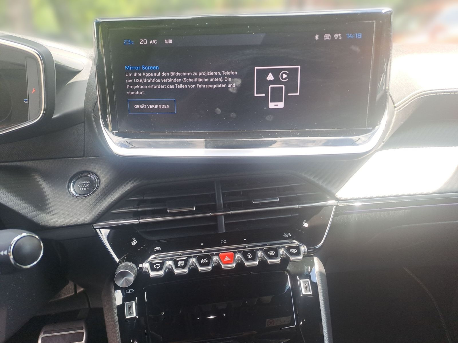 Peugeot 2008 1.2 GT AT Navi Leder Shz 1.Hand Allwetter