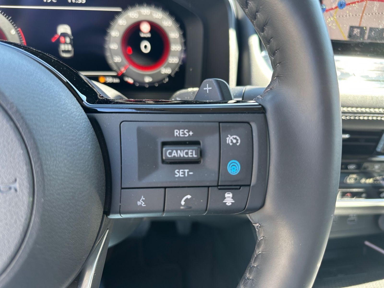 NISSAN X-Trail Tekna 1.5 VC-T MHEV Winter HeadUp 360°