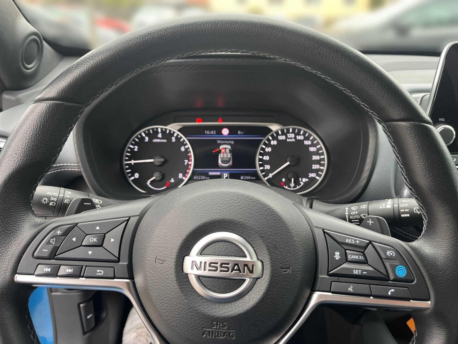 Nissan Juke 1.0 DIG-T DCT Navi*Totwinkel*360°Kamera*LED