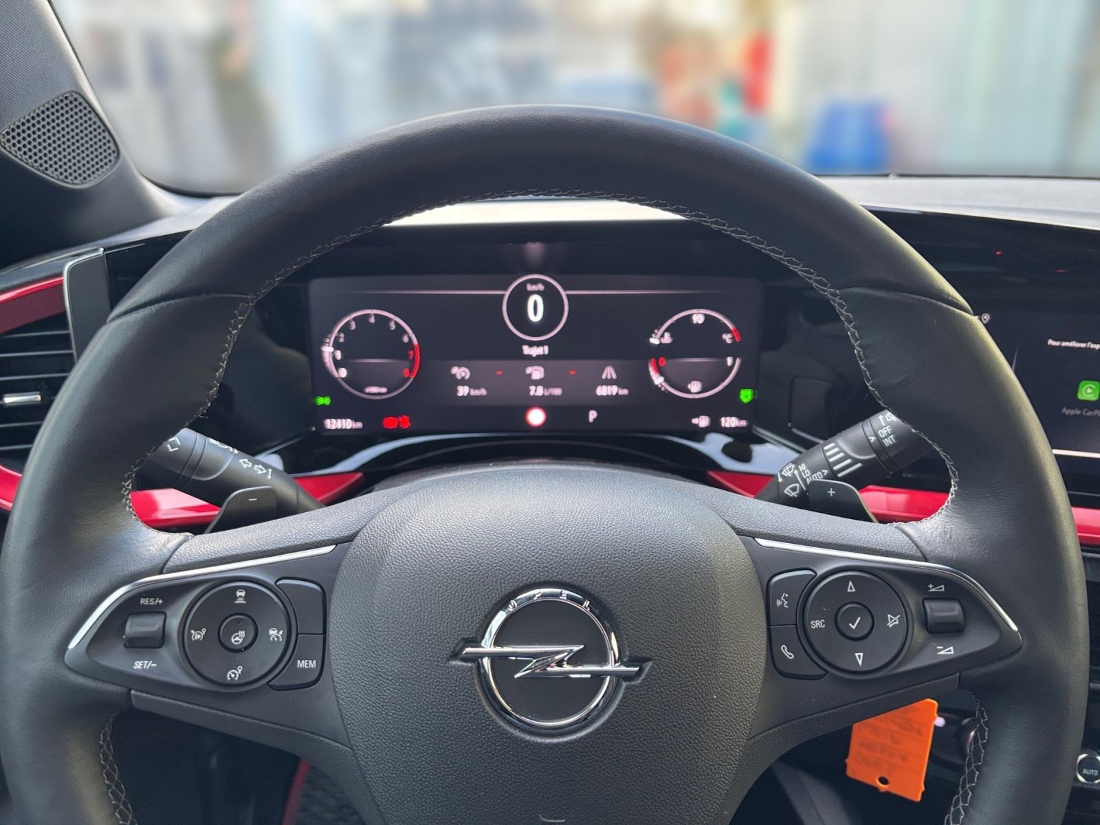 OPEL MOKKA 1.2 TURBO Automatik+CARPLAY+8 Fach-bereift