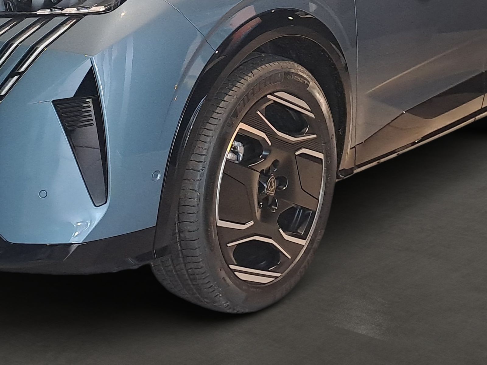 PEUGEOT 3008 E GT 230 Long Range *Kamera*SHZ*CarPlay*