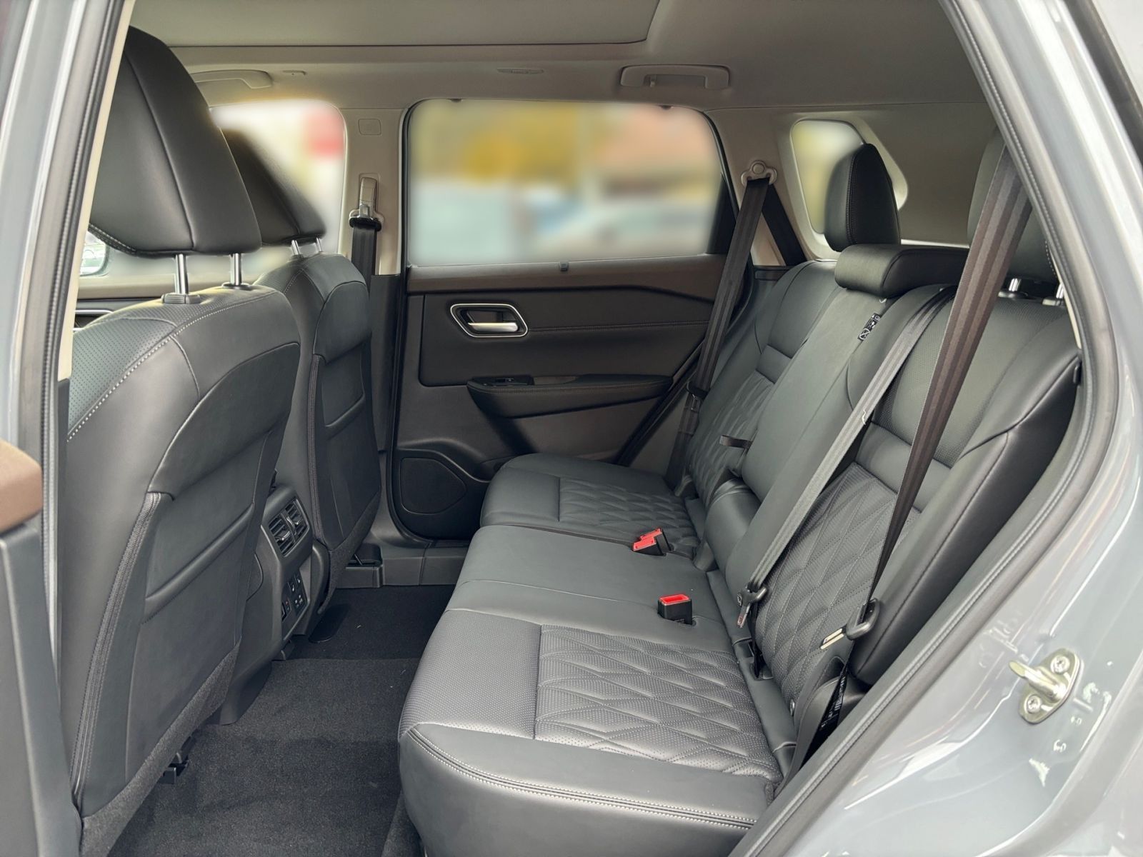 NISSAN X-TRAIL TEKNA 1.5 VC-T e-4ORCE 213 PS 4x4 5 Sitz