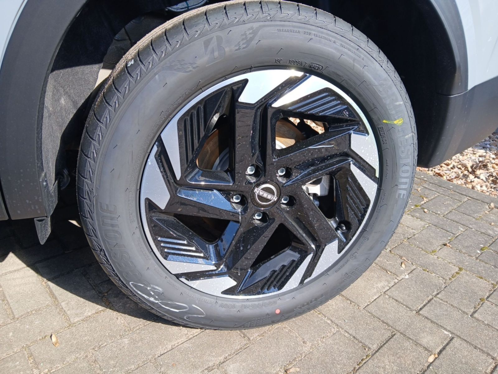 NISSAN QASHQAI 1.3 DIG-T MHEV N-Connecta LED*360°*Navi