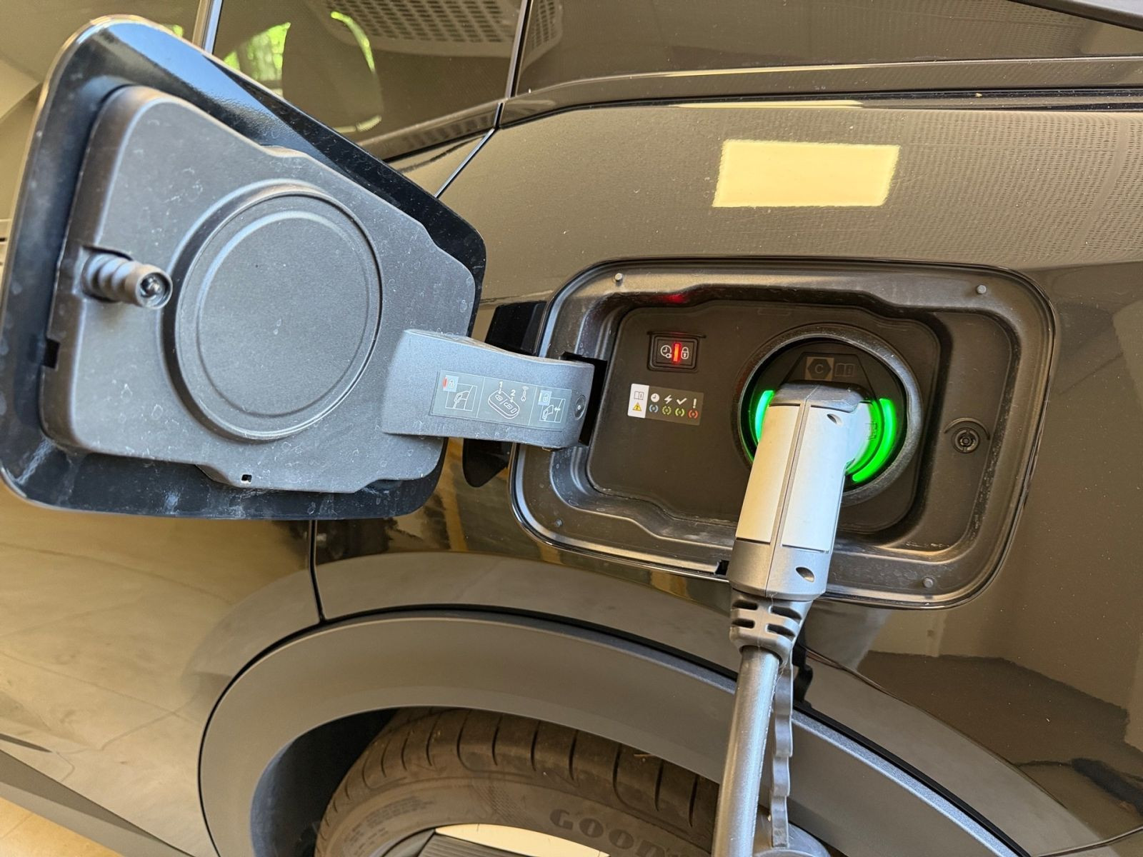 Peugeot 408 GT Exclusive Plug-In Hybrid 240 e-DSC7