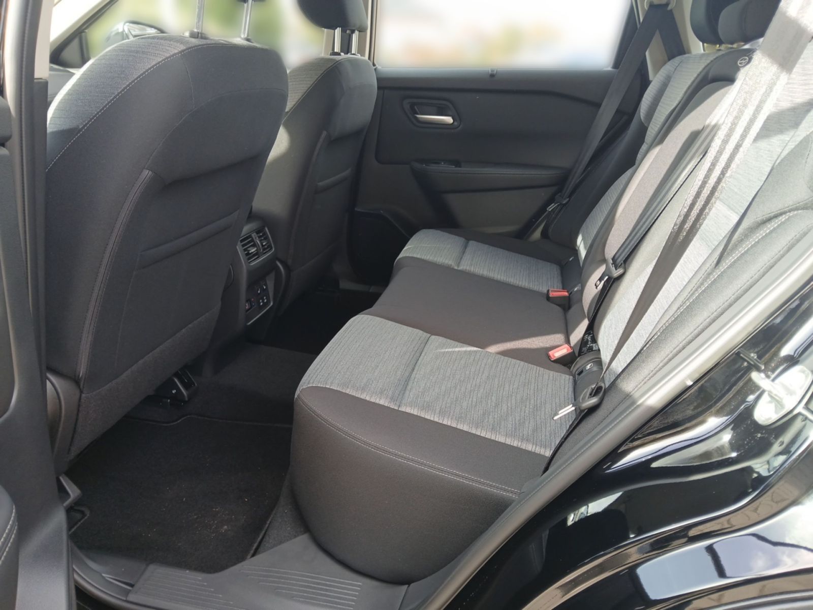 NISSAN X-TRAIL  ACENTA 1.5 VC-T MHEV 163 PS WINTER NAVI