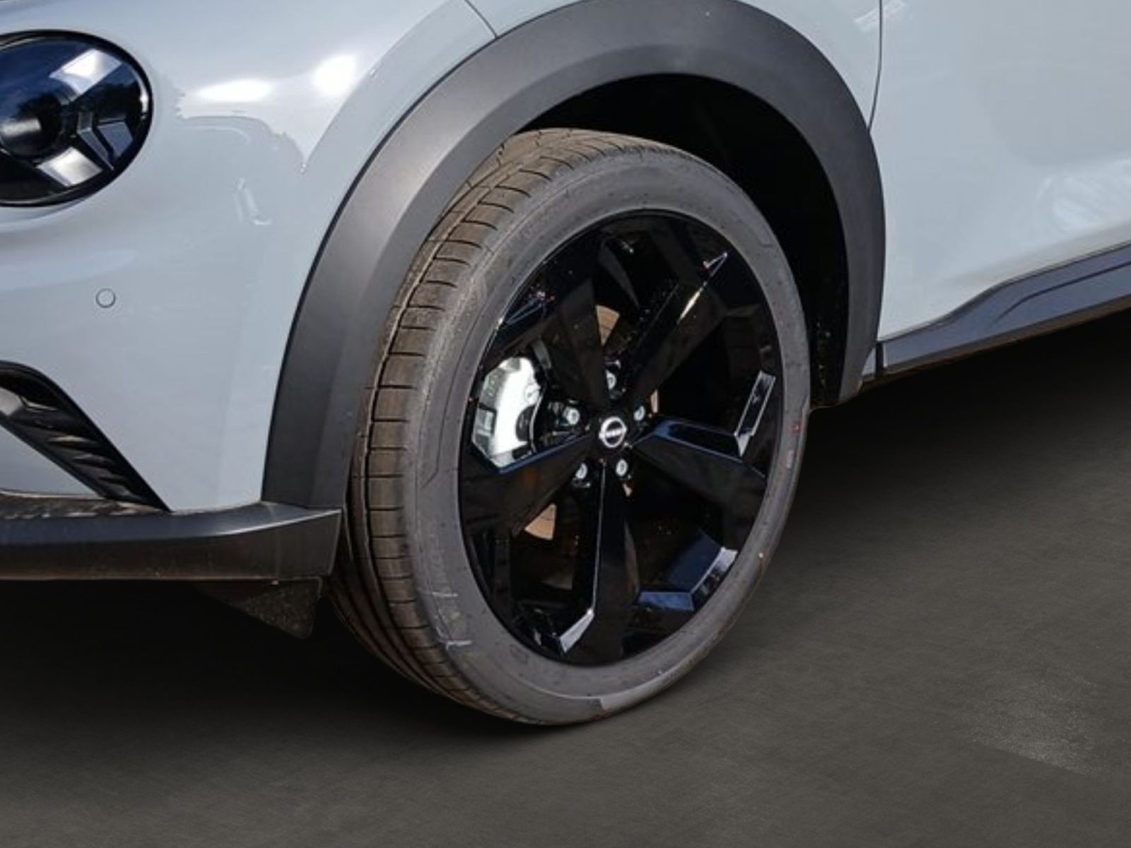 Nissan JUKE 1.0 DIG-T 114 PS 6MT