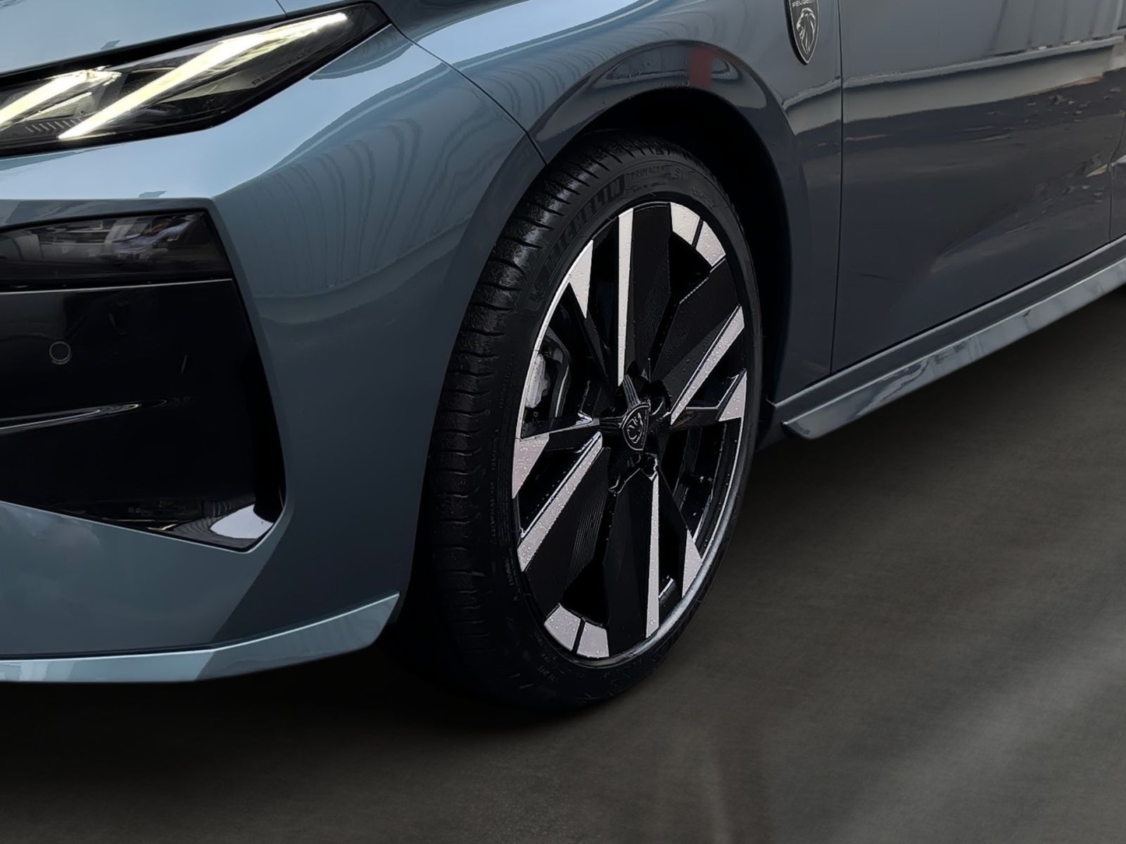 Peugeot 308 SW GT HYBRID 145 e-DSC6 NAVI 360° SHZ LED