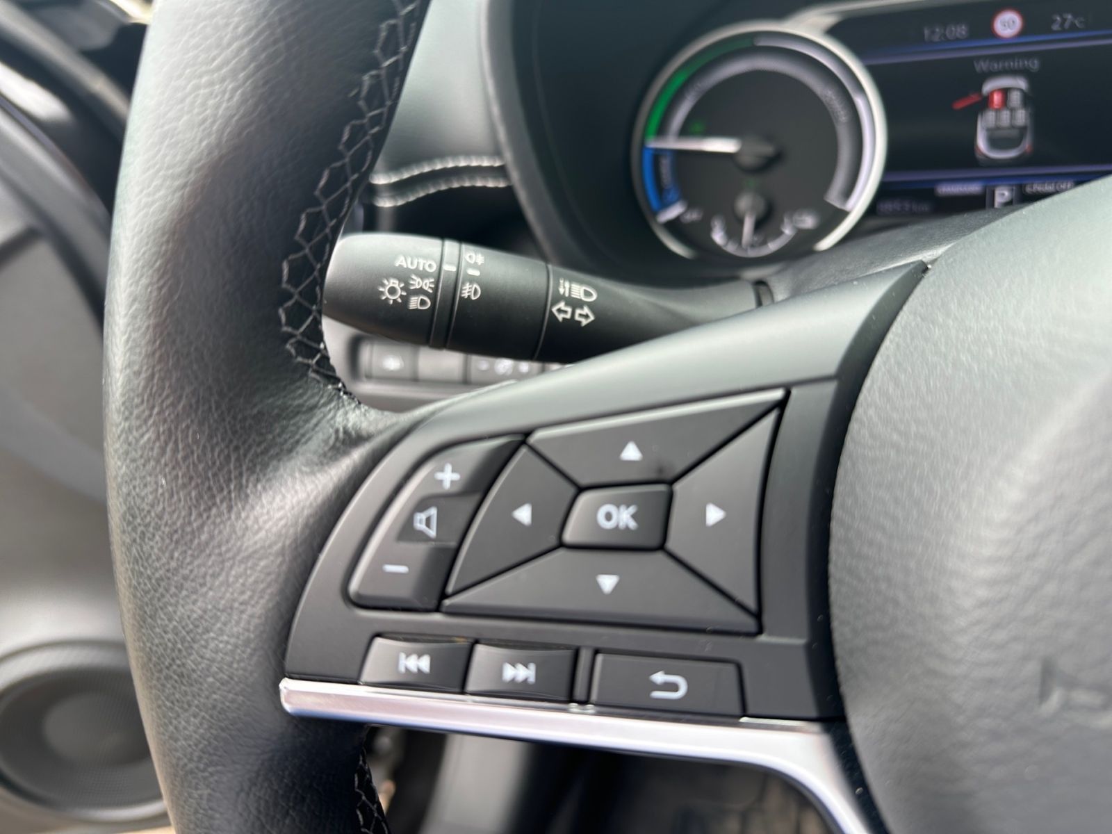 NISSAN JUKE HYBRID N-CONNECTA AT +NAVI+KAMERA+SHZ+