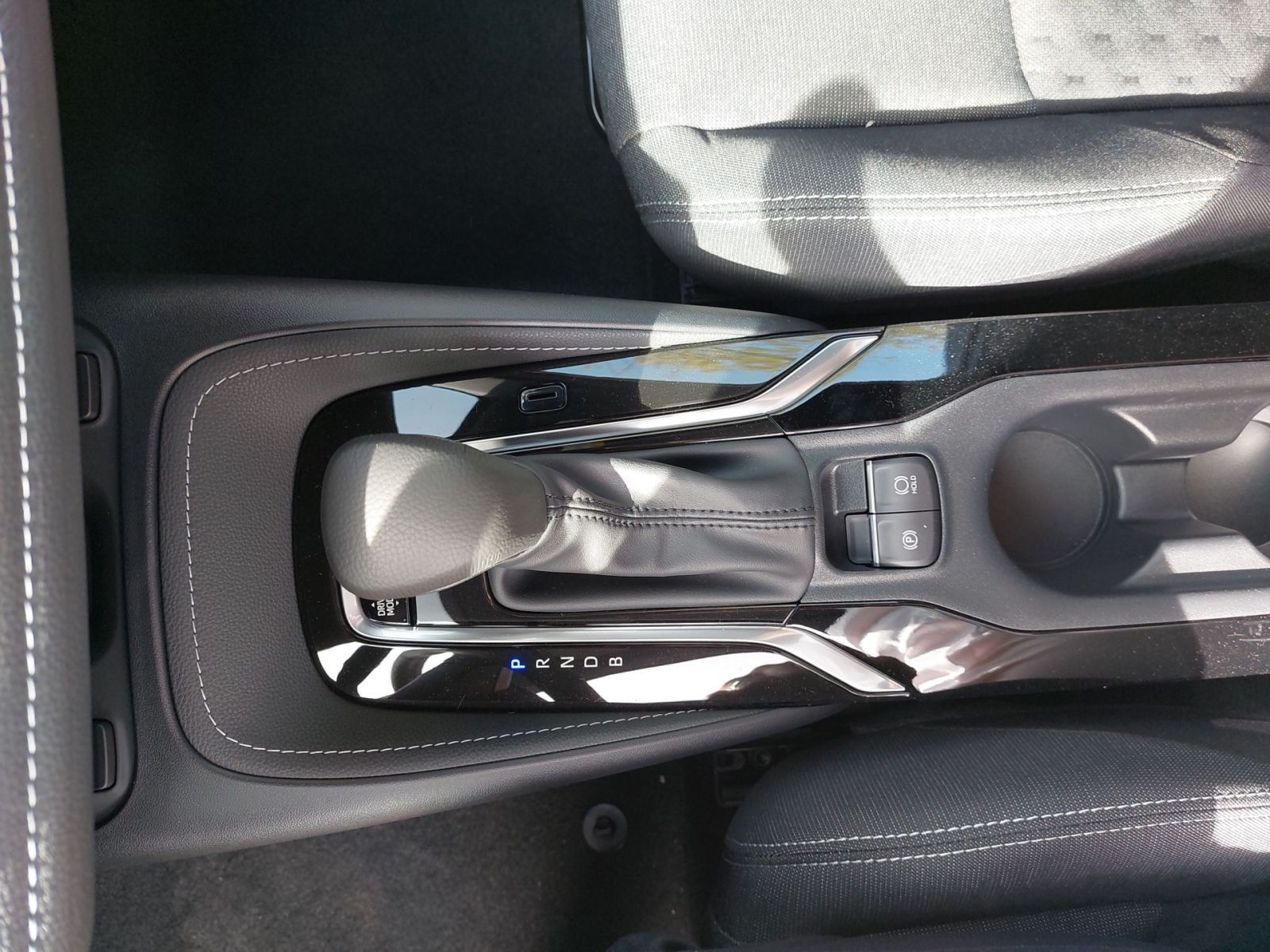 SUZUKI Swace 1.8 Comfort+ CVT Hybrid Navi*CarPlay