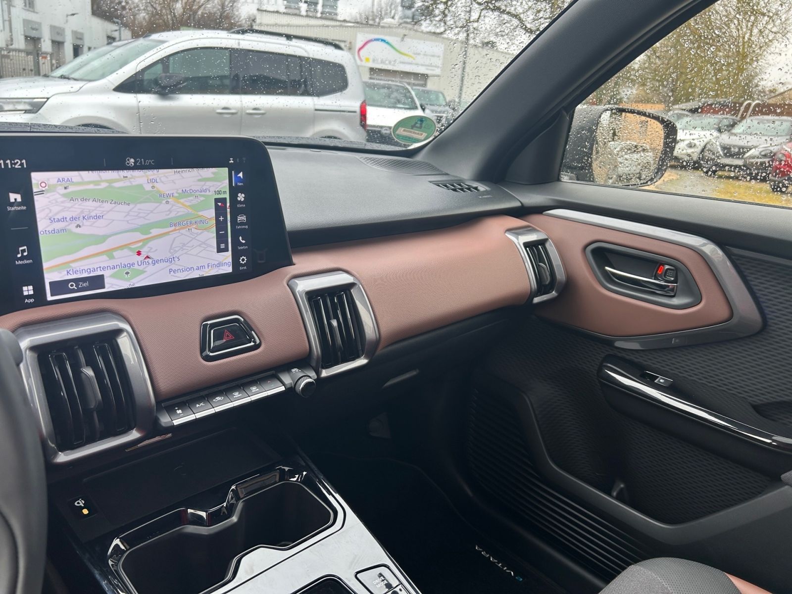 SUZUKI e VITARA (61kWh) Comfort+ VFW