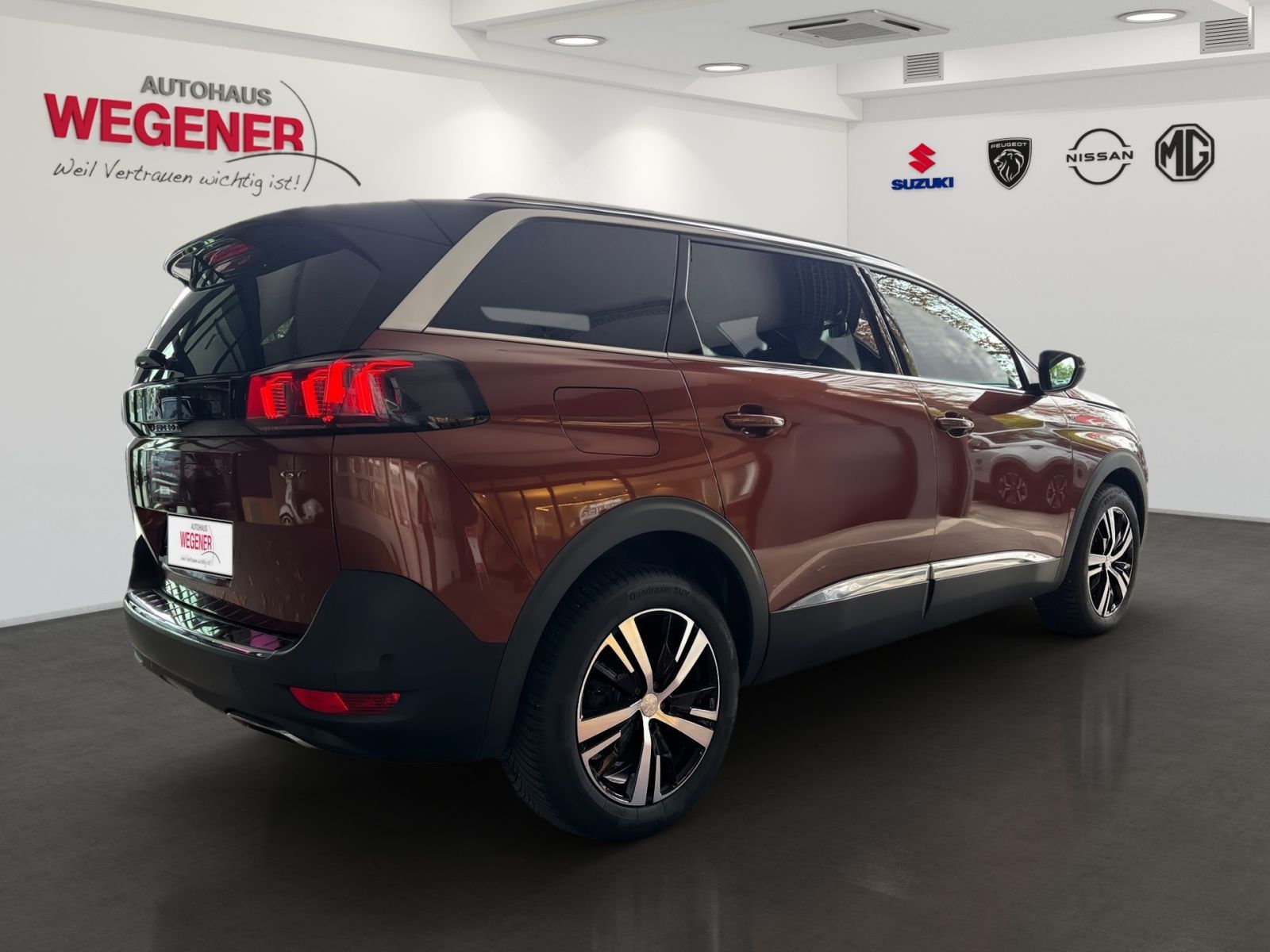 PEUGEOT 5008 GT PureTech 130 EAT8 *Kamera*SHZ*7 Sitzer*