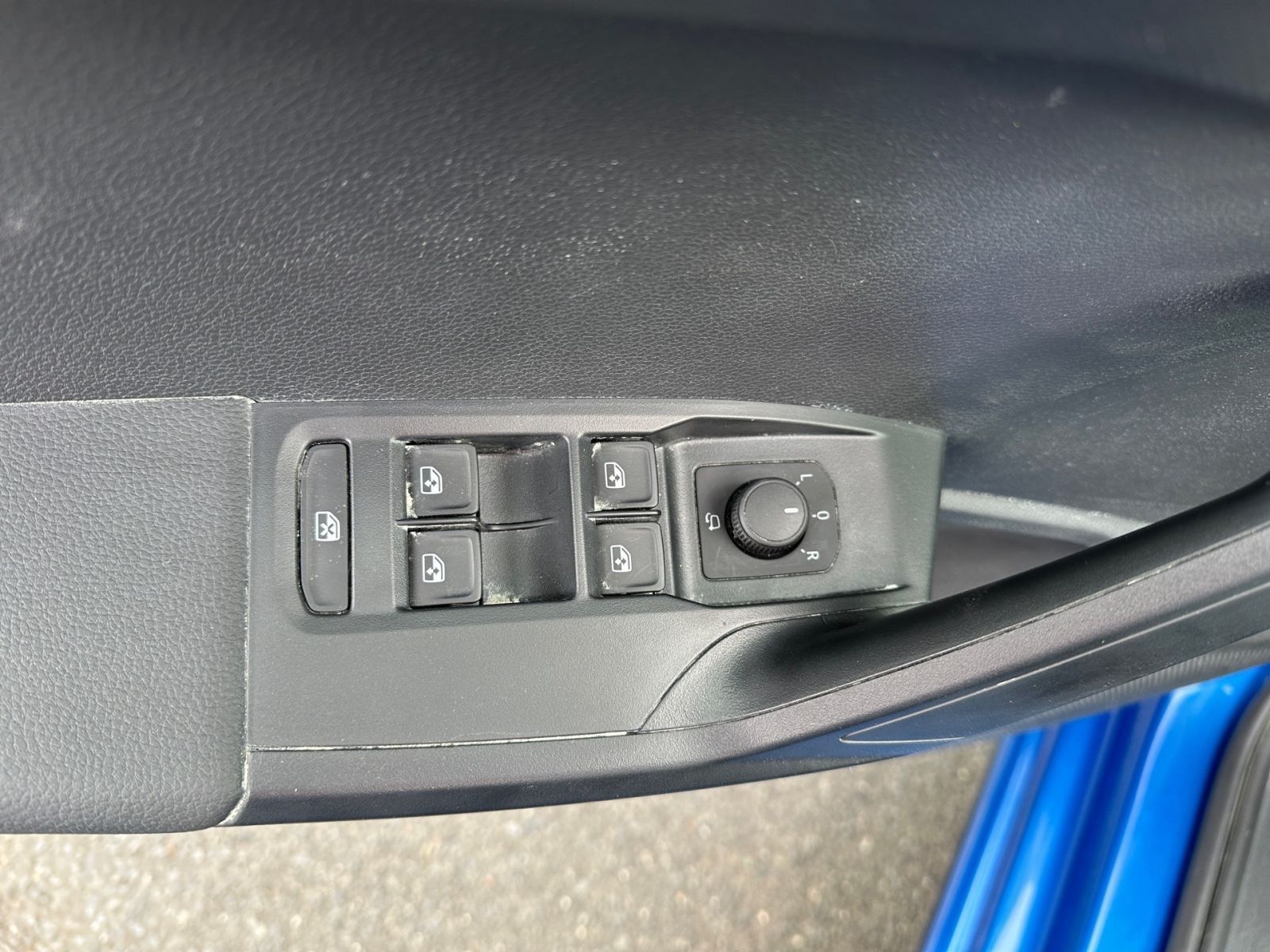 SEAT Ibiza 1.0 TSI Style MT LED*NAVI*CAM*SHZ*ALU*DAB