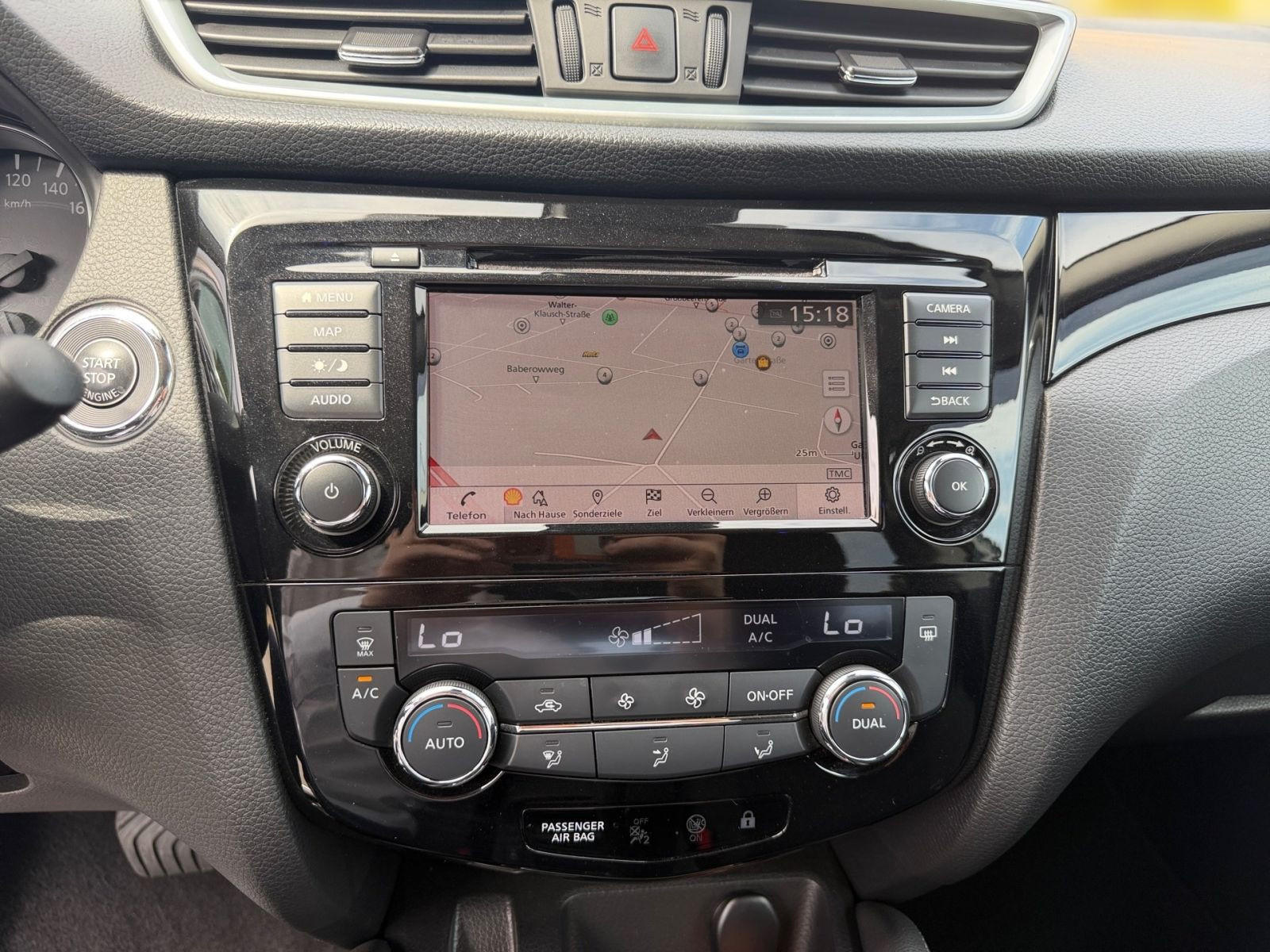 Nissan Qashqai 1.3 AT*BLUET*NAWI*KAMERA*KEYLESS*PANO