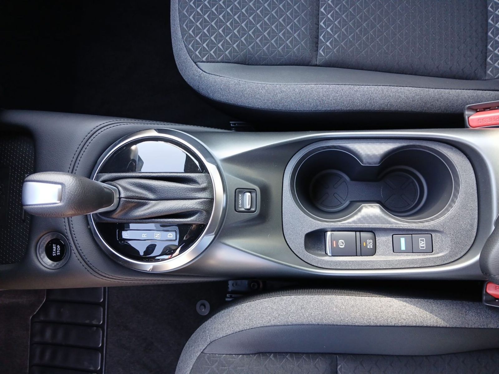 NISSAN JUKE 1.6 HYBRID 143 PS 4AMT