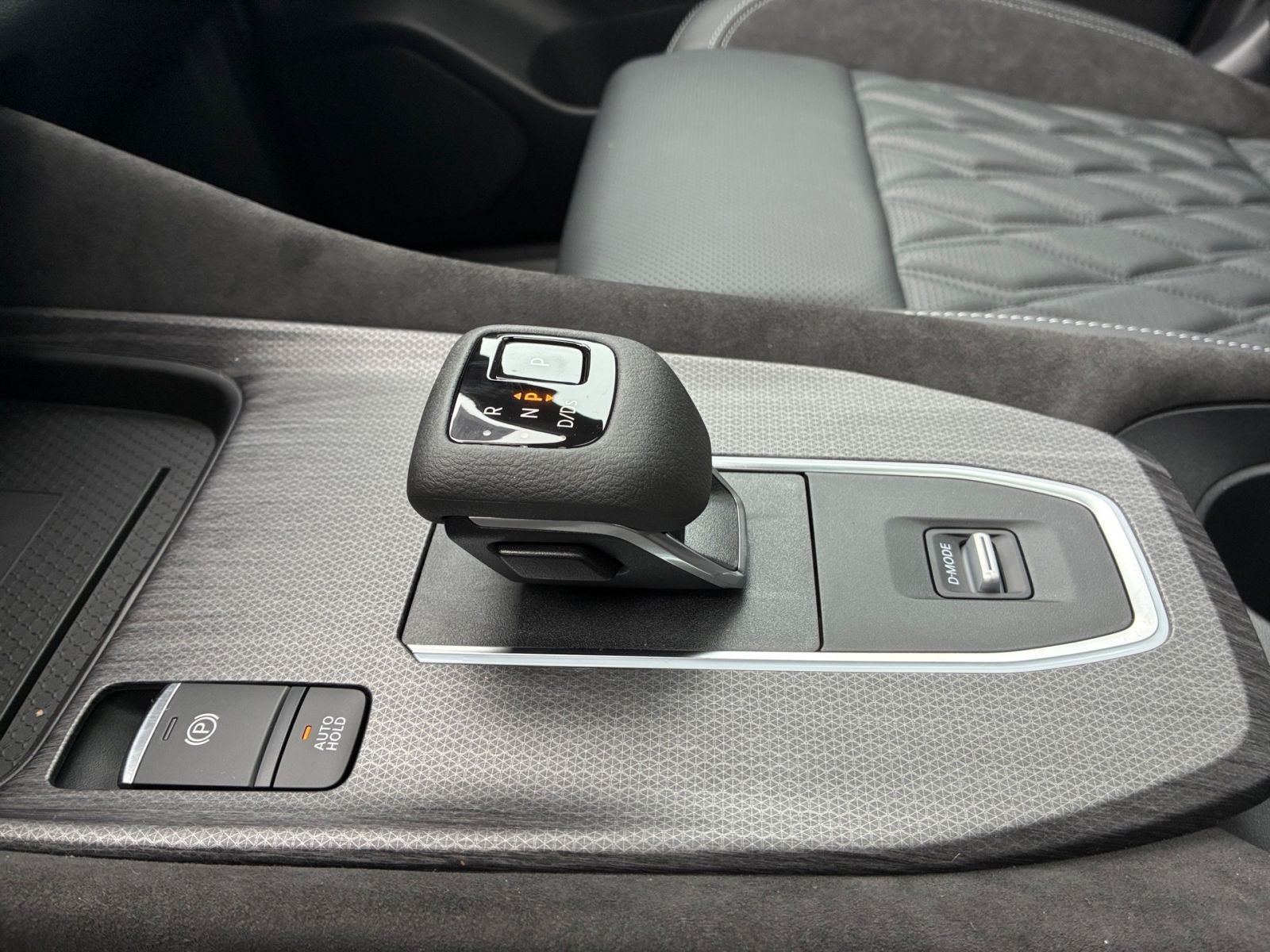 Nissan Qashqai 1.3 DIG-T MHEV Tekna+ Leder*Navi*Kamera