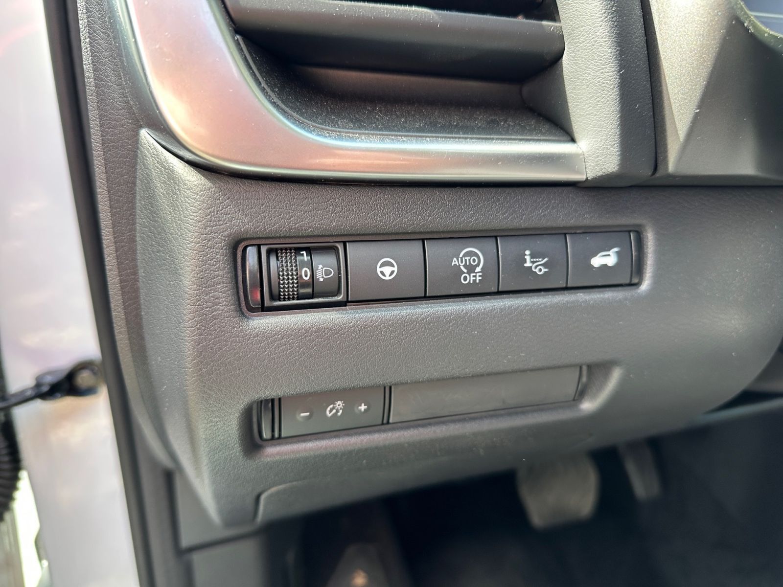 NISSAN Qashqai 1.3 DIG-T N-Connecta HeadUp*Pano*Navi