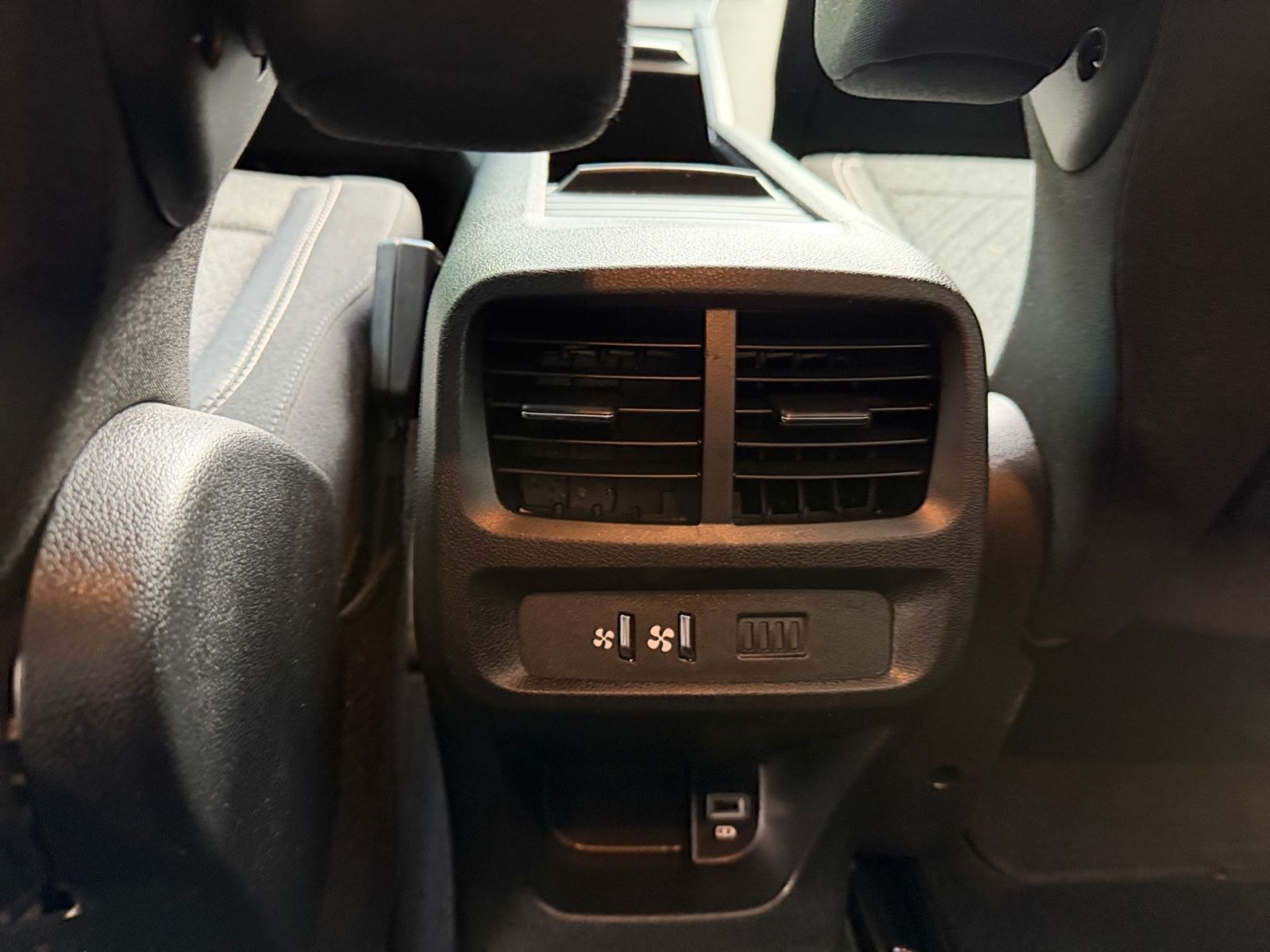 PEUGEOT Rifter L2 Allure BlueHDi130 EAT8 GRA*RadioCD*PDC