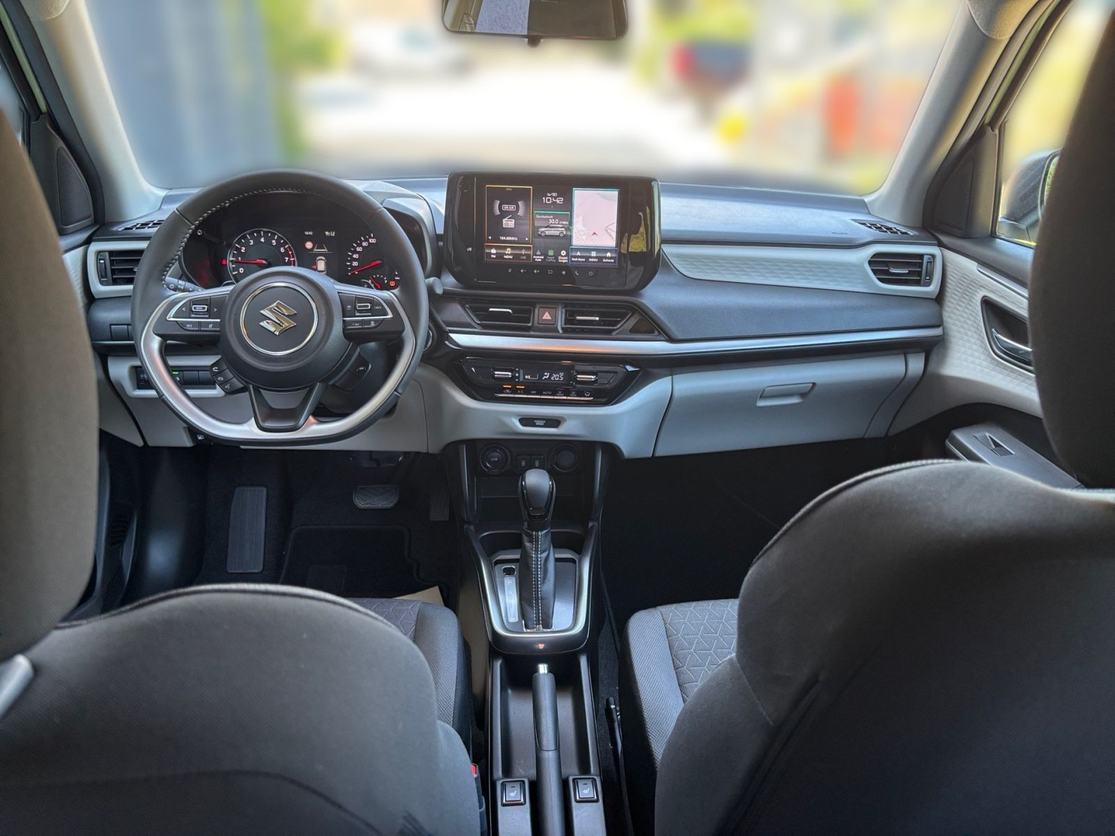 Suzuki SWIFT COMFORT+ CVT HYBRID (61kW)