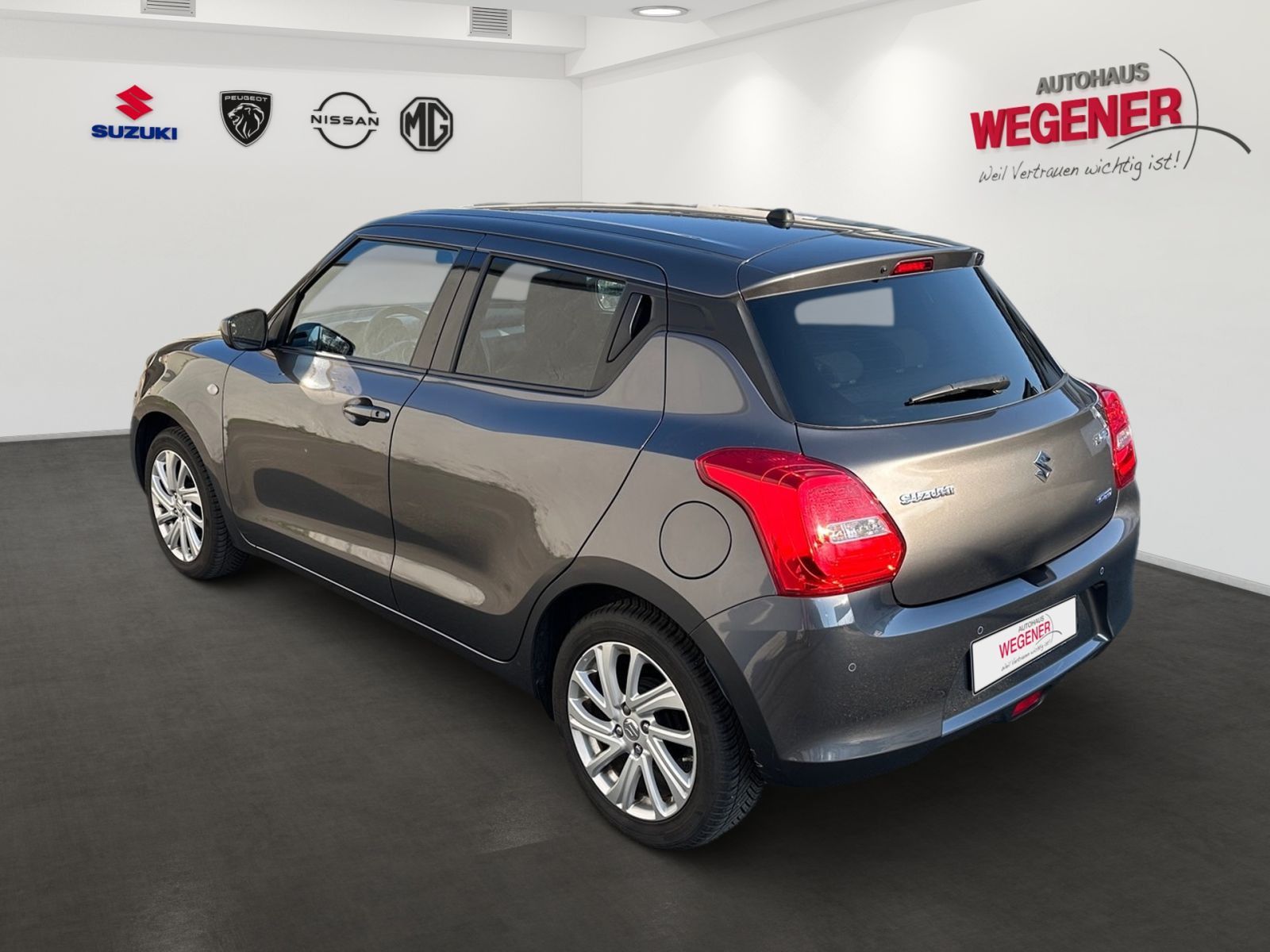 SUZUKI Swift Comfort 1.2 AT HYBRID - CAM SHZ APP`S