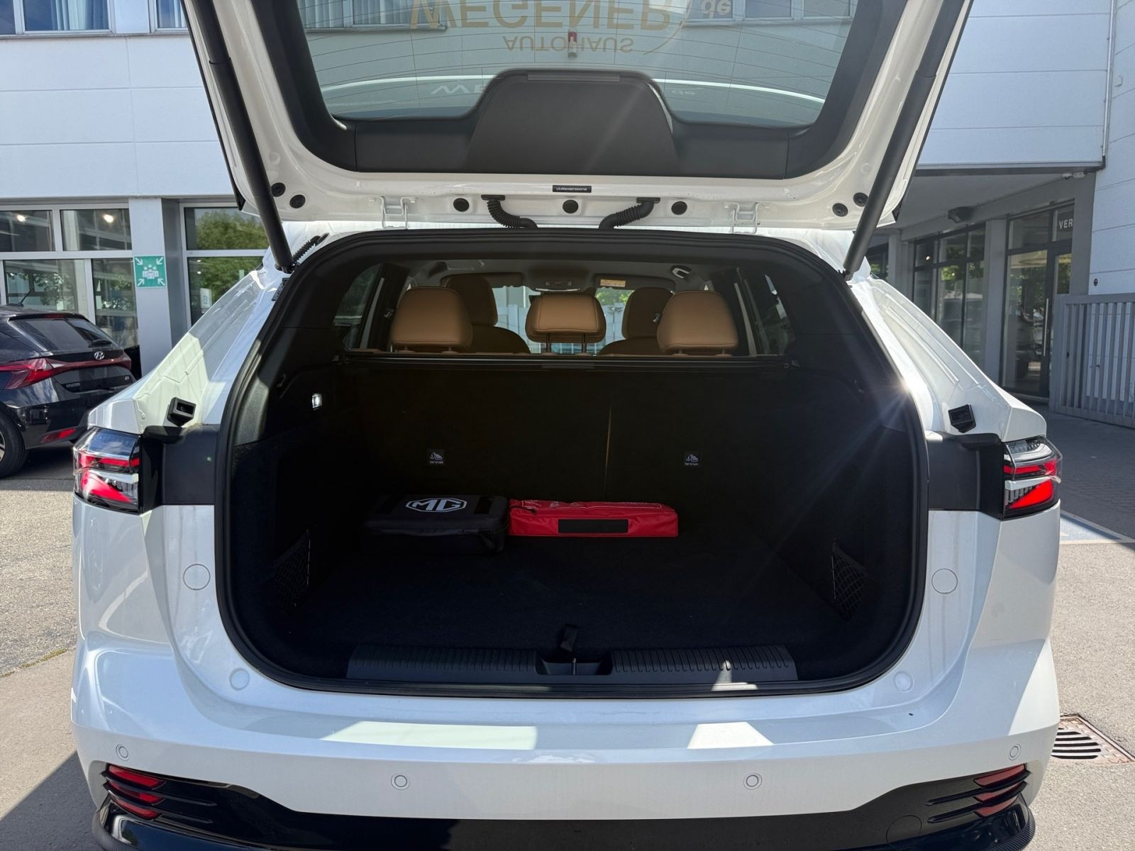 MG MG HS PHEV Luxury MY25.5