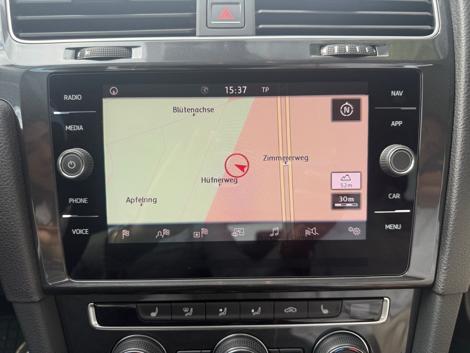 Volkswagen Golf 1.5 TSI Comfortline Massage*ACC*LED+*Navi