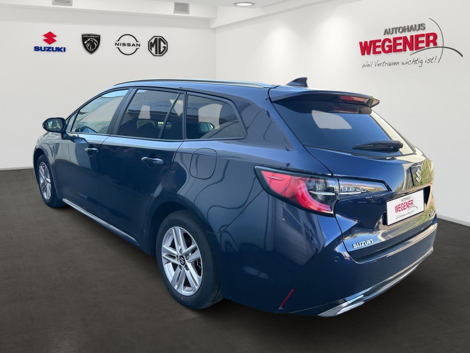 SUZUKI Swace 1.8 Comfort+ CVT Hybrid Navi*CarPlay