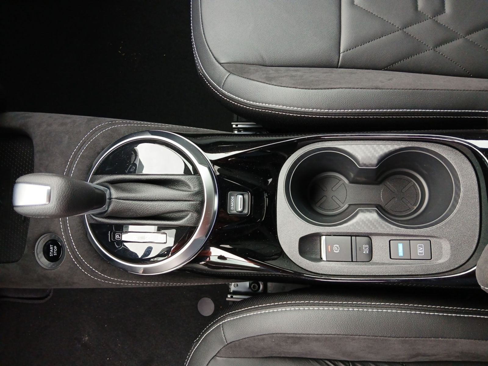 NISSAN JUKE N-DESIGN 1.6 HYBRID NAVI BOSE WINTER KAMERA