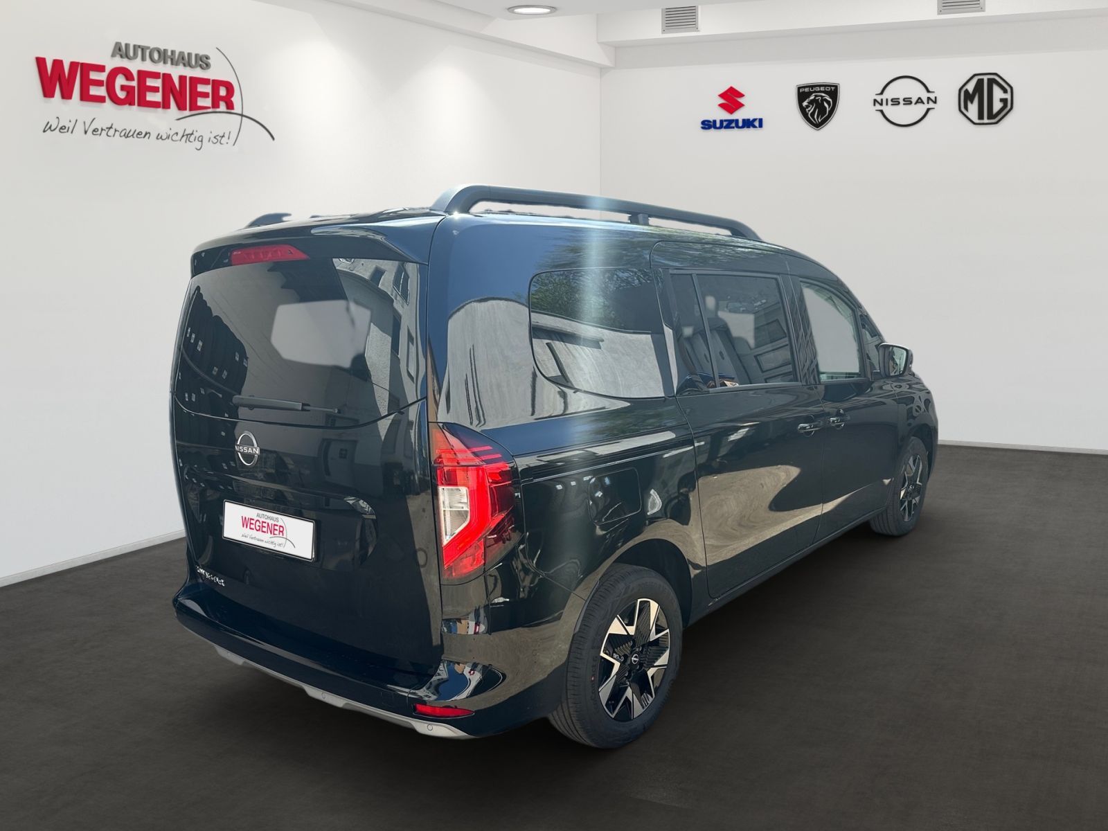 NISSAN TOWNSTAR TEKNA 1.3 AT 7-SITZE NAVI 360°