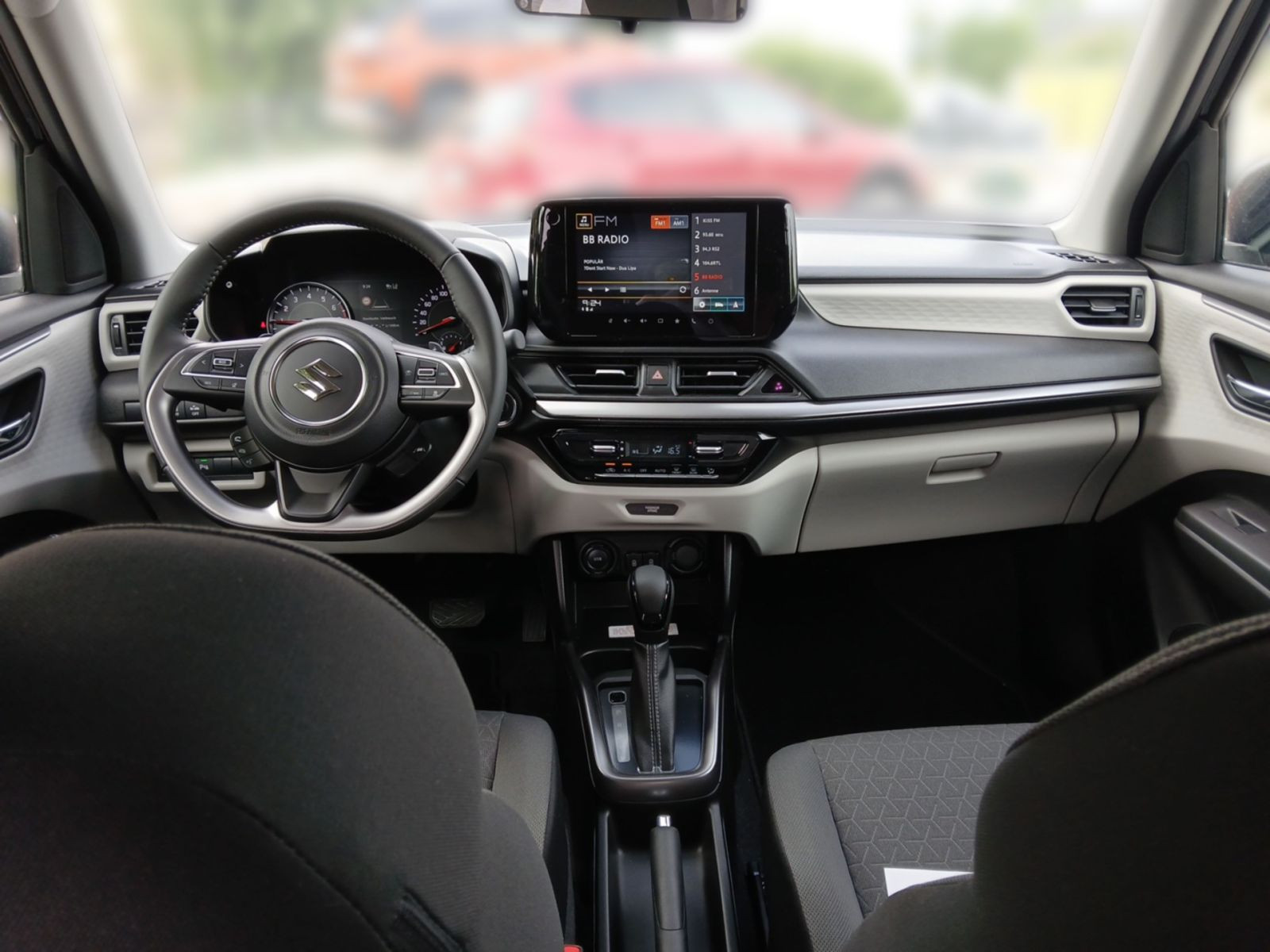 Suzuki Swift Comfort+ Hybrid AT - SHZ CAM ACC CarPlay