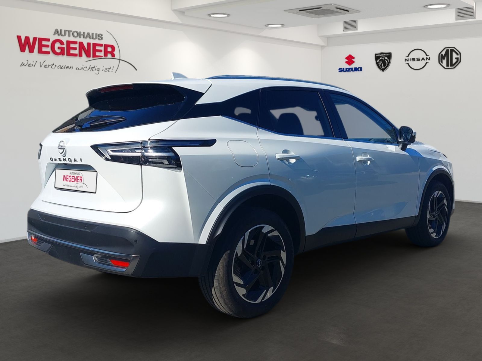 NISSAN Qashqai 1.3 DIG-T N-Connecta HeadUp*Pano*Navi