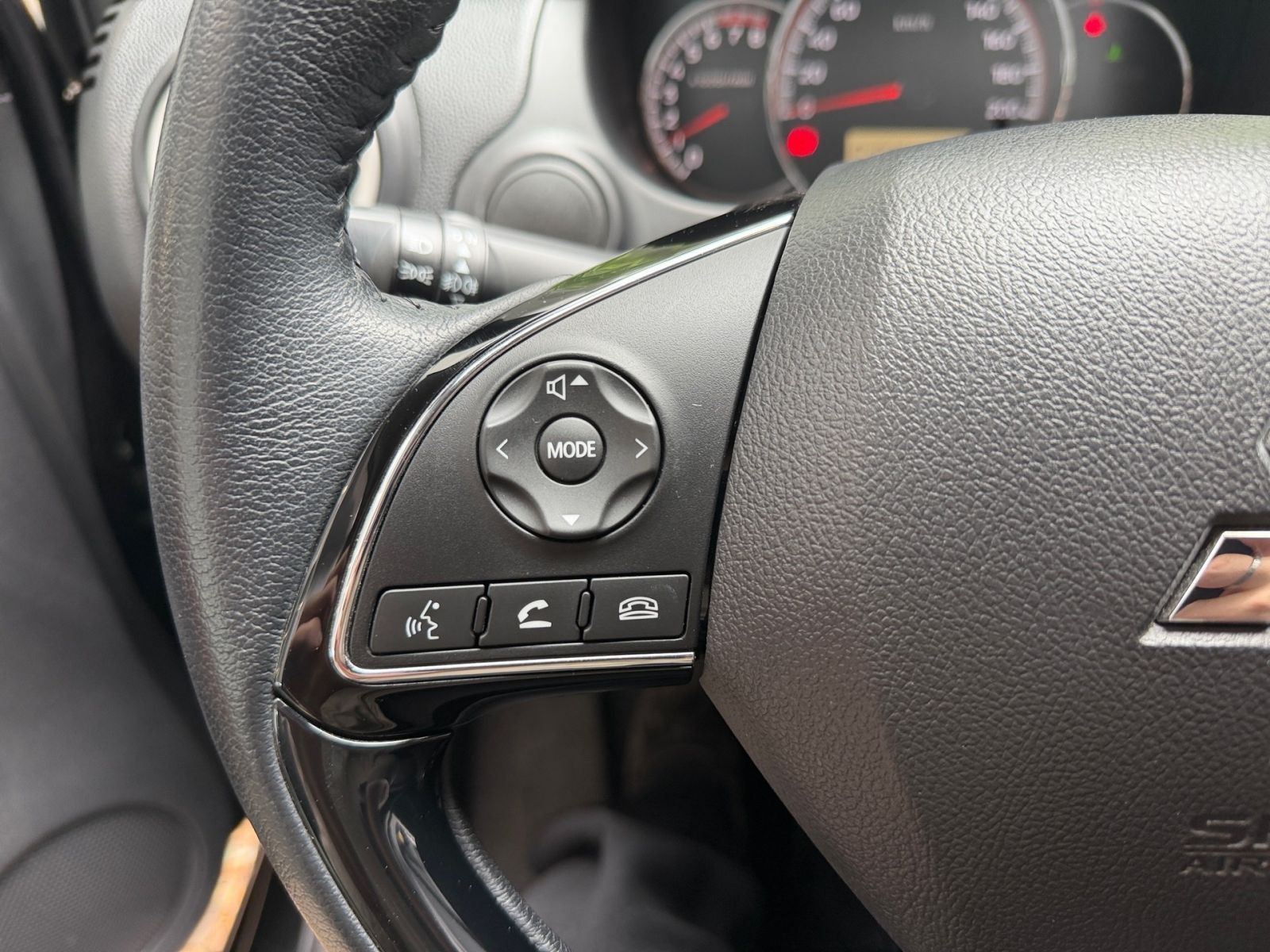 MITSUBISHI Space Star 1.2 Select AT CAM*Klima*Bluetooth