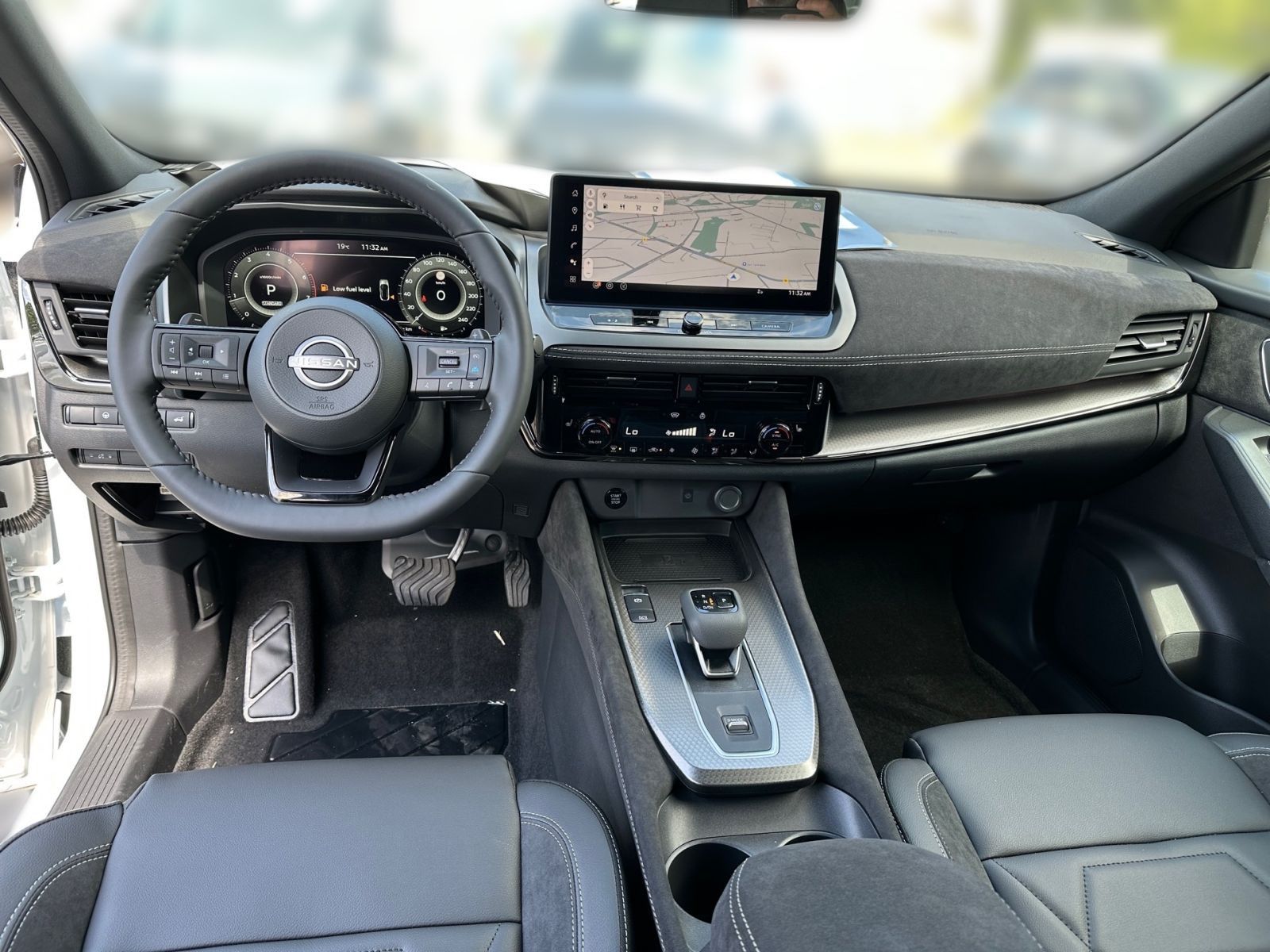 NISSAN Qashqai -Design 1.3 DIG-T MHEV 1Winter Navi 360°