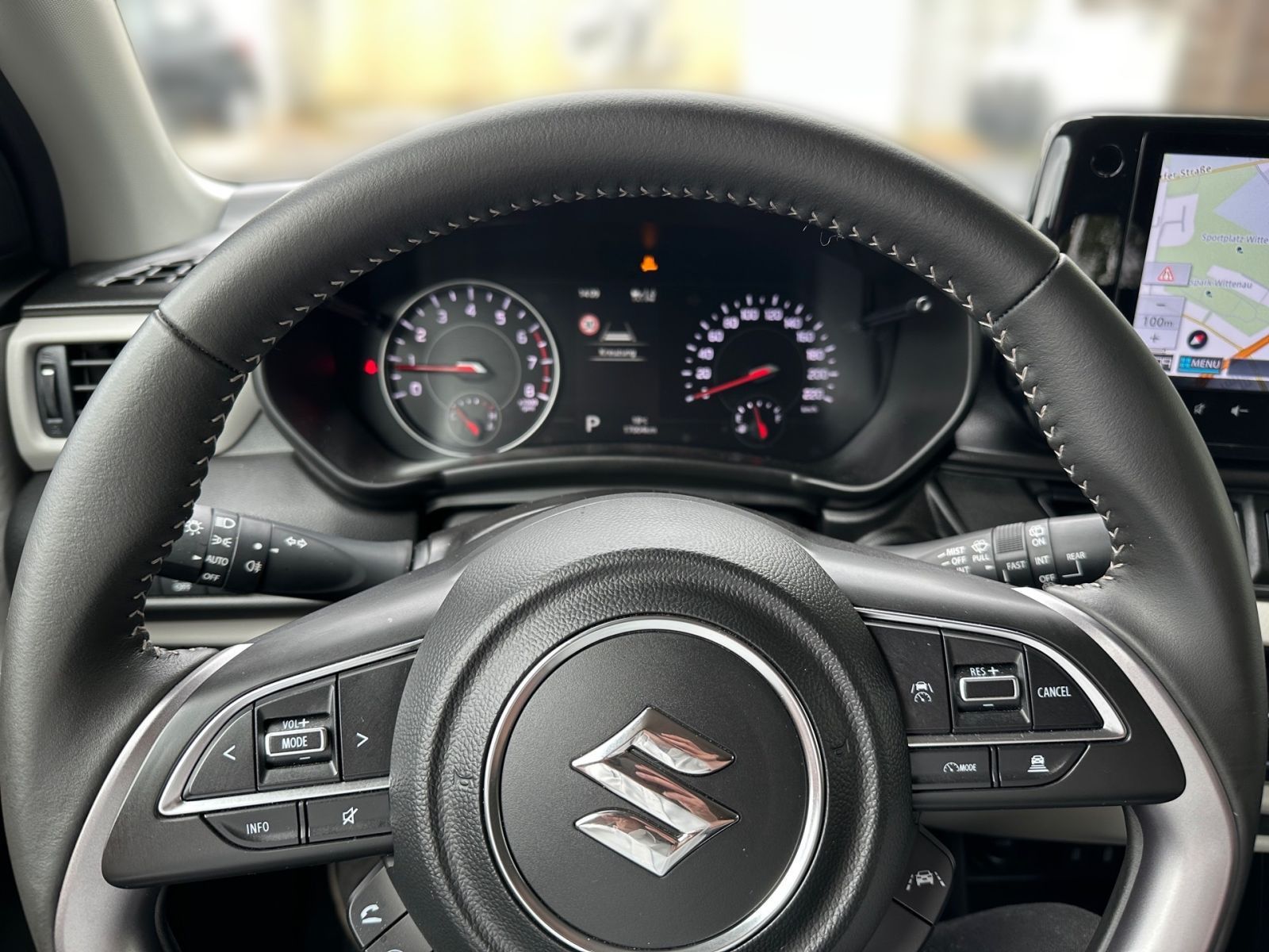 SUZUKI SWIFT COMFORT AT Hybrid ACC*Navi*Kamera*PDC