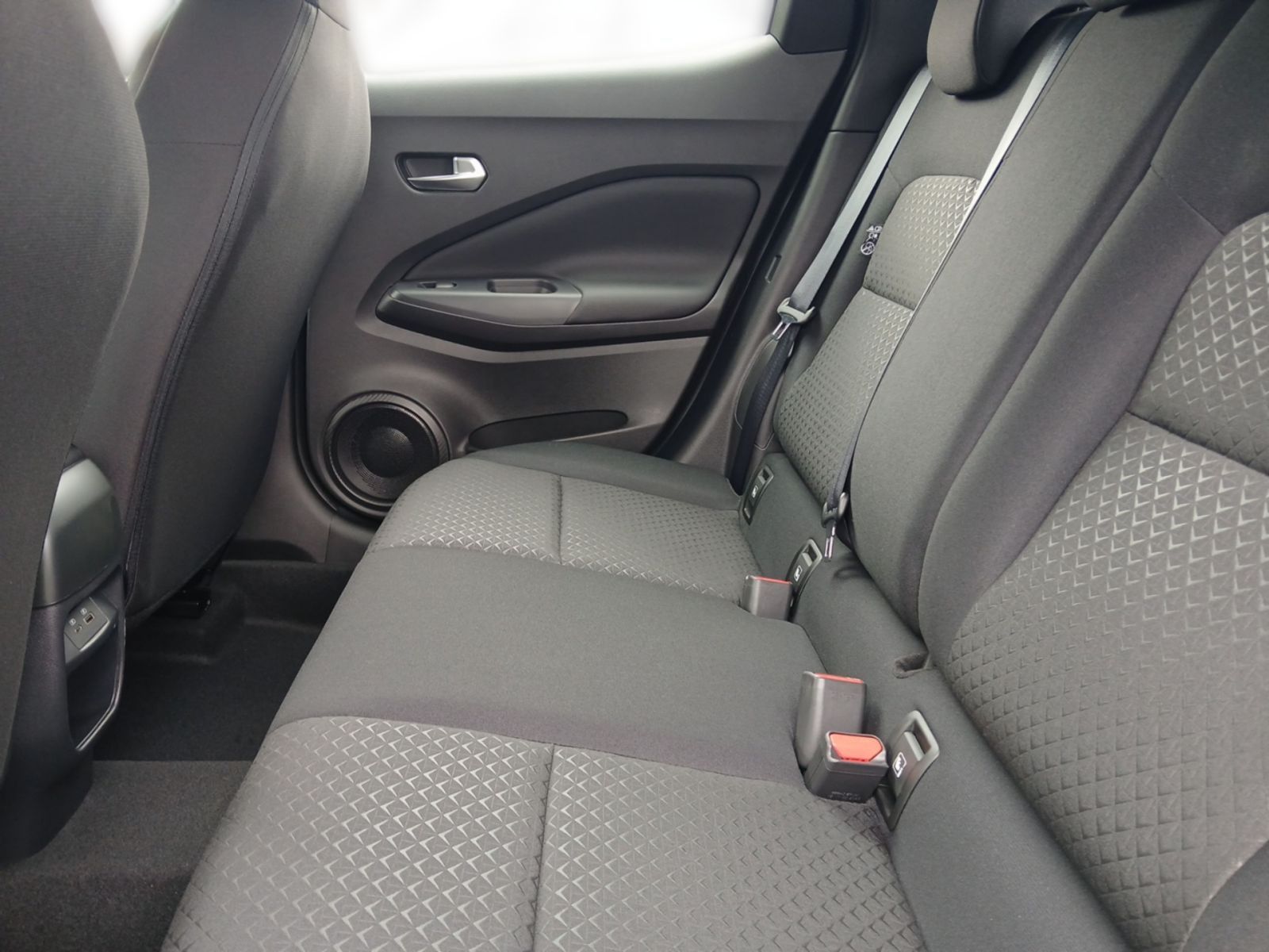 NISSAN JUKE ACENTA 1.0 DIG-T 114 PS 7DCT NAVI KLIMA SHZ